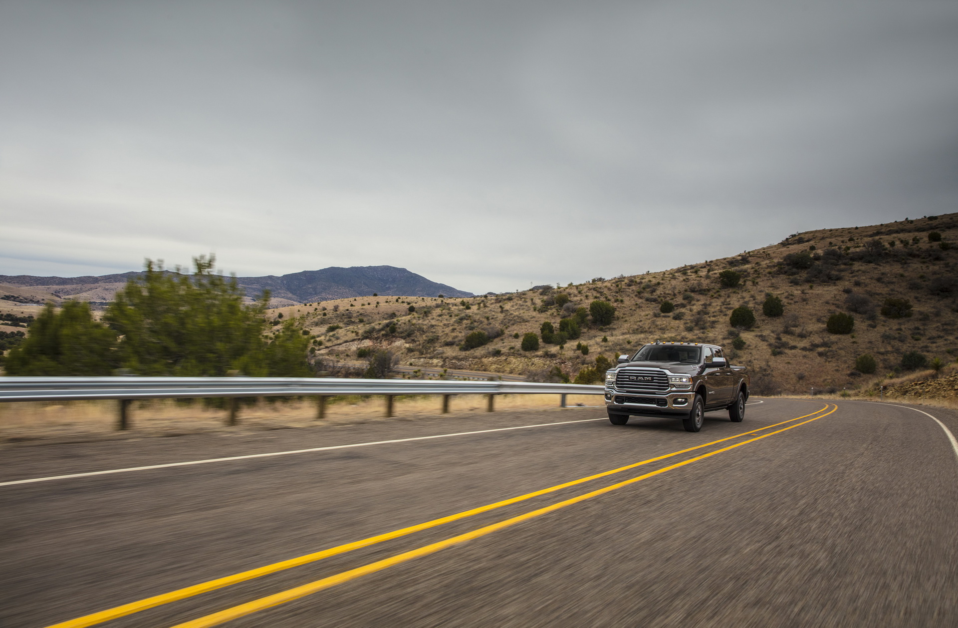 2019-RAM-HD-Laramie-Longhorn-20 2019 RAM HD Laramie Longhorn Will Cosset You With Real Wood, Leather And Steel
