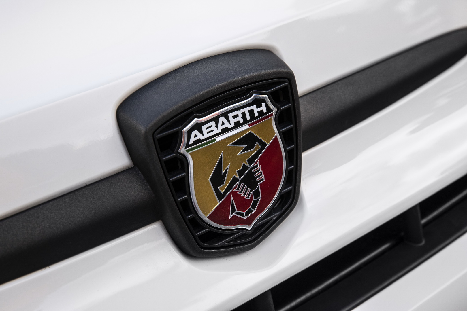 2019 abarth 595 124 70th anniversary 44 2019 Abarth 595 And 124 Spider Celebrate The Brand’s 70th Anniversary