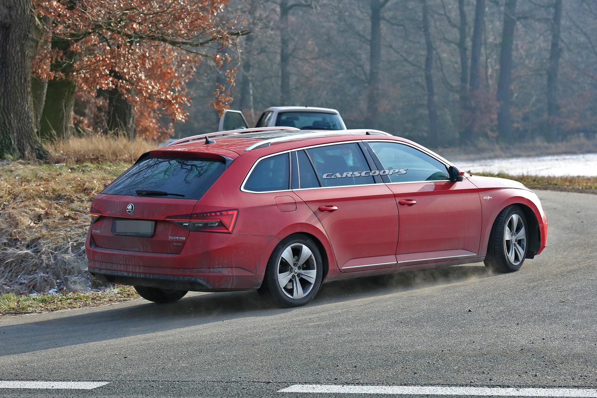 2019-Skoda-Superb-Facelift-Scoop-07 2019 Skoda Superb Practically Undisguised As It Inches Closer To Debut
