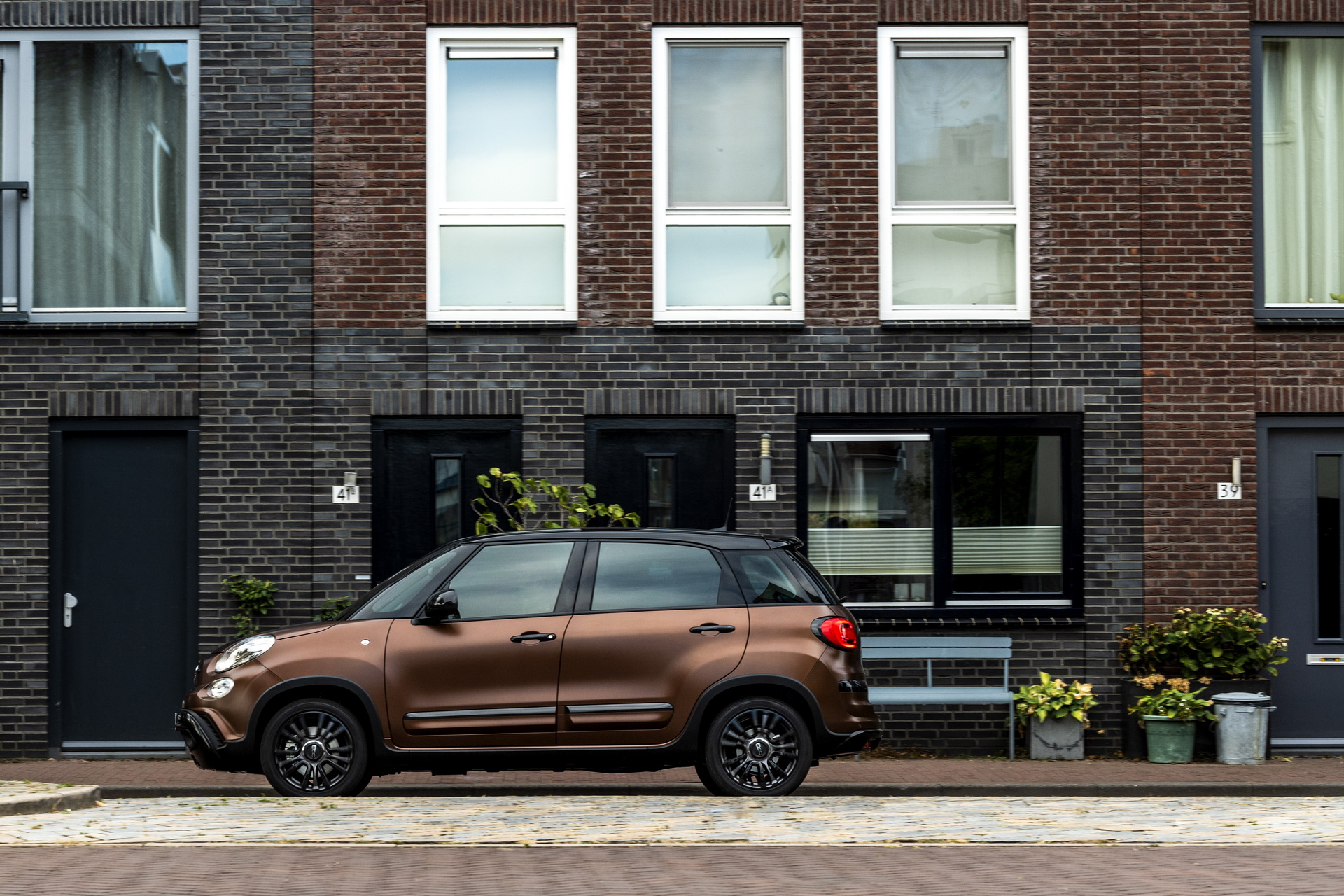 2019_Fiat_500X_S-Design_07 Fiat 500X Is The Latest Model To Receive Special S-Design Edition