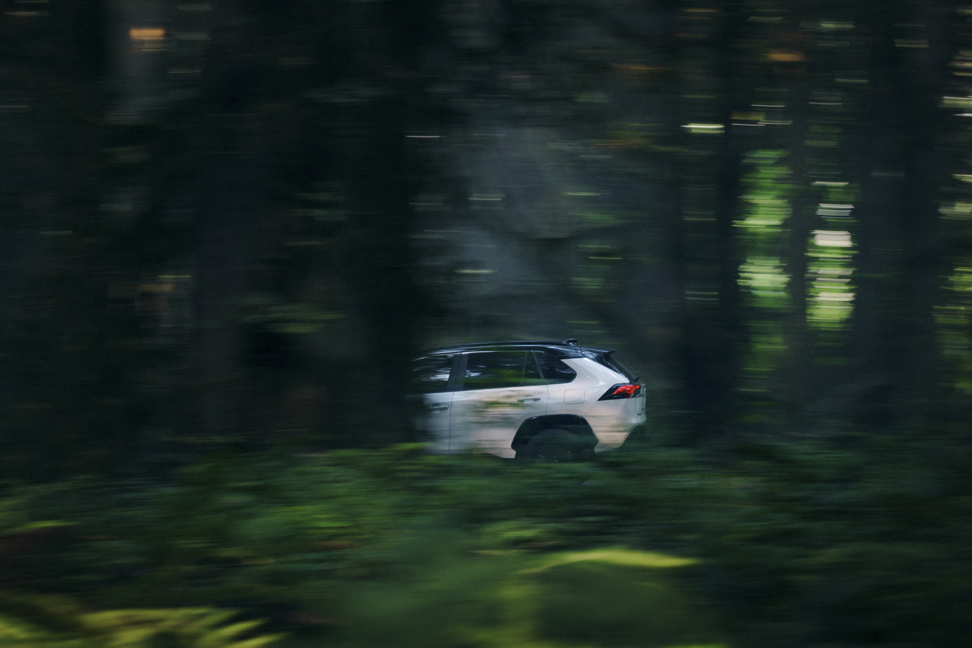 2019-Toyota-RAV4-Hybrid-141 Toyota Details Euro-Spec 2019 RAV4 Hybrid In Massive New Gallery