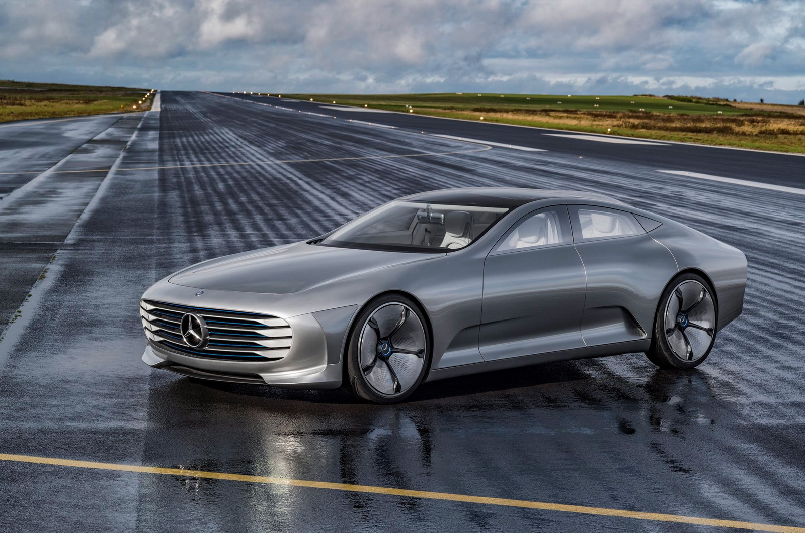 Mercedes-Safety-Concept-6 Upcoming Mercedes ESF Concept Will Be Almost Impossible To Crash