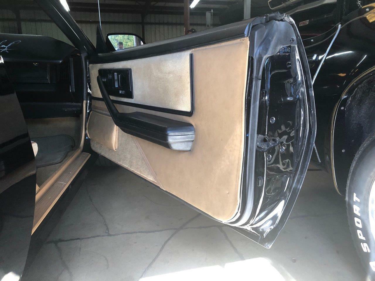 pontiac trans am kitt ebay 14 Hoff-Autographed 1983 KITT Replica Is Very Accurate, Costs $60K