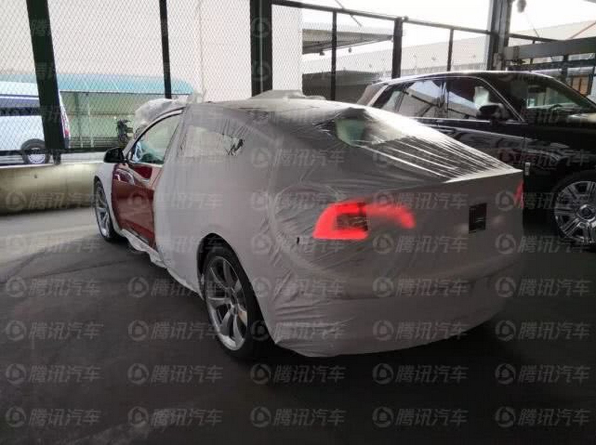 Tesla Model 3 China 7 Tesla’s China Edition Model 3 Performance Has A Special Set Of Wheels