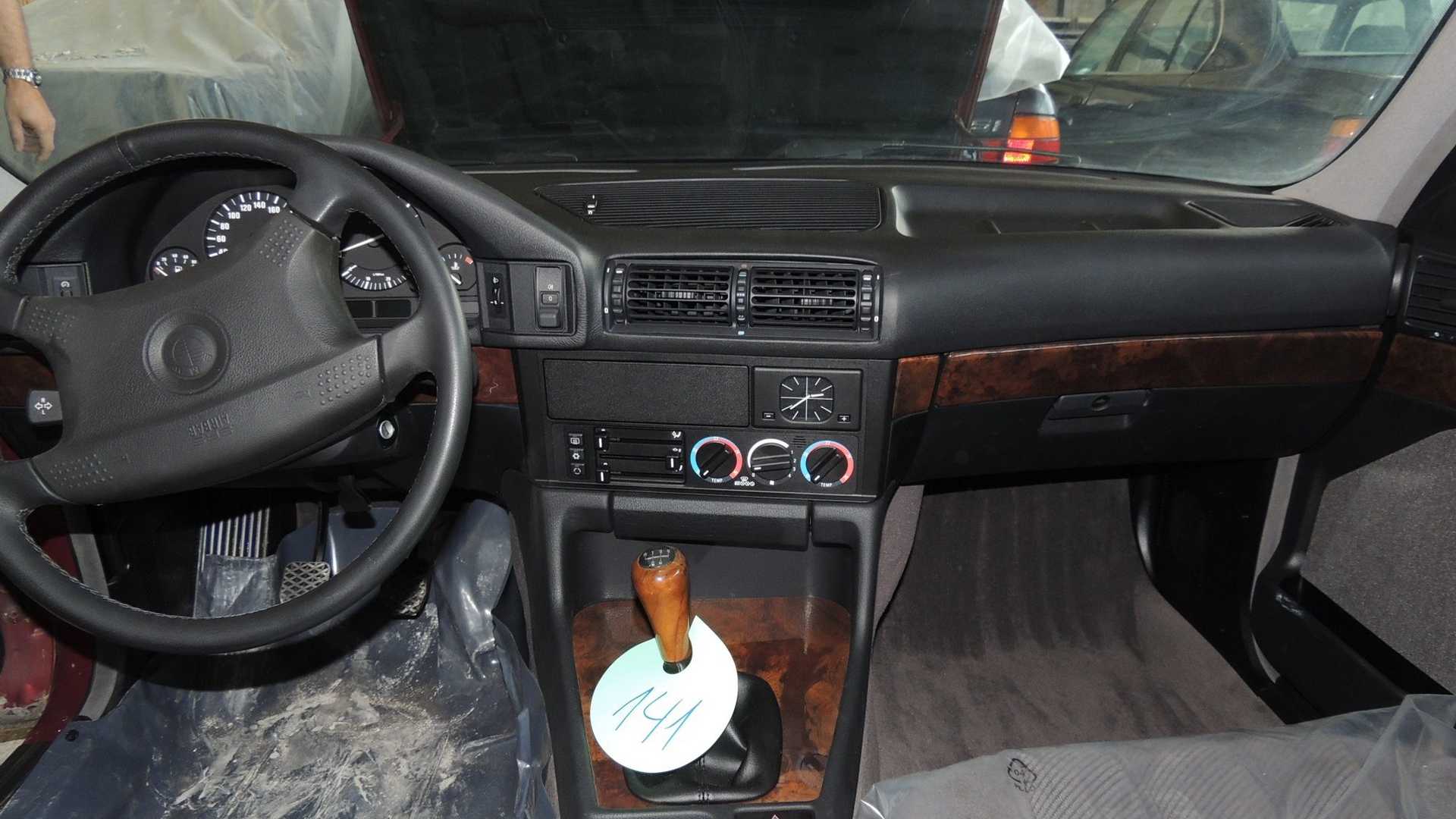 BMW-E34-5-Series-Bulgaria-20 Nearly A Dozen Brand New BMW E34 5-Series Were Discovered In An Abandoned Warehouse