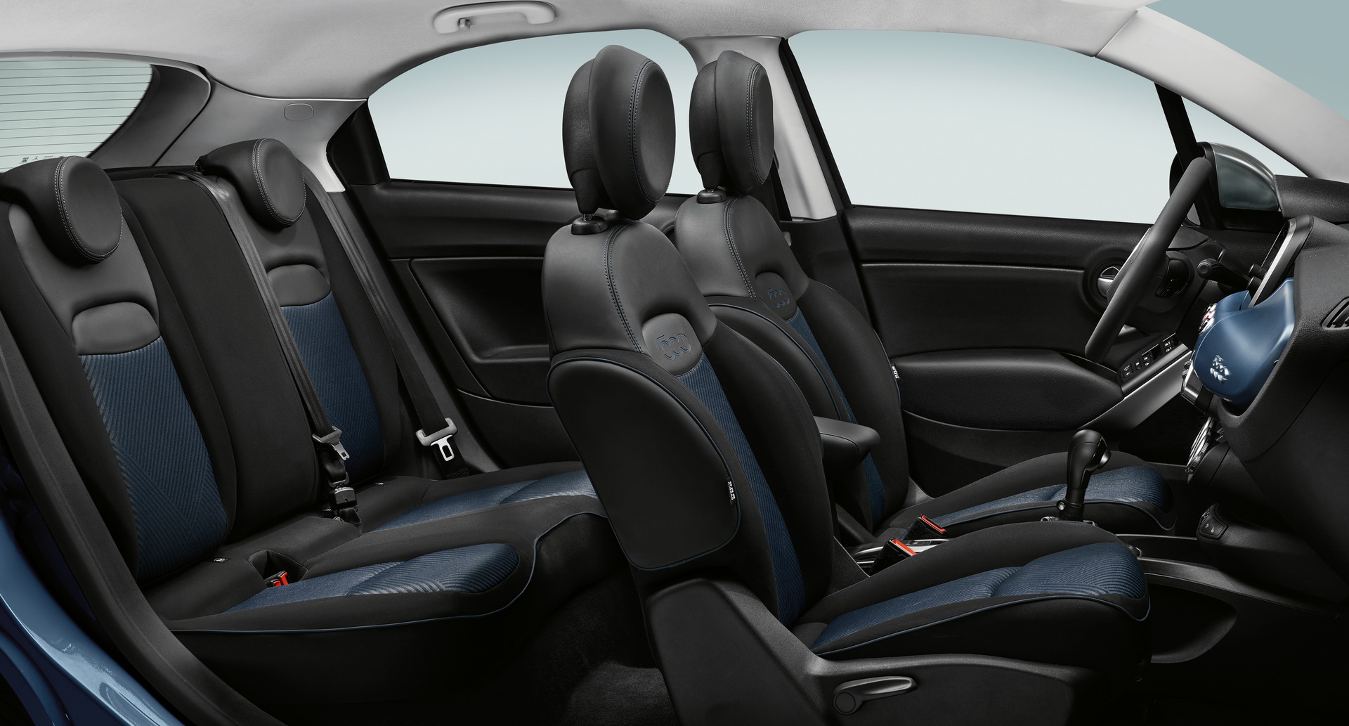 Fiat_500X-Mirror_06 Fiat’s 2019 500X and 500L Cross Gain Special Mirror Edition