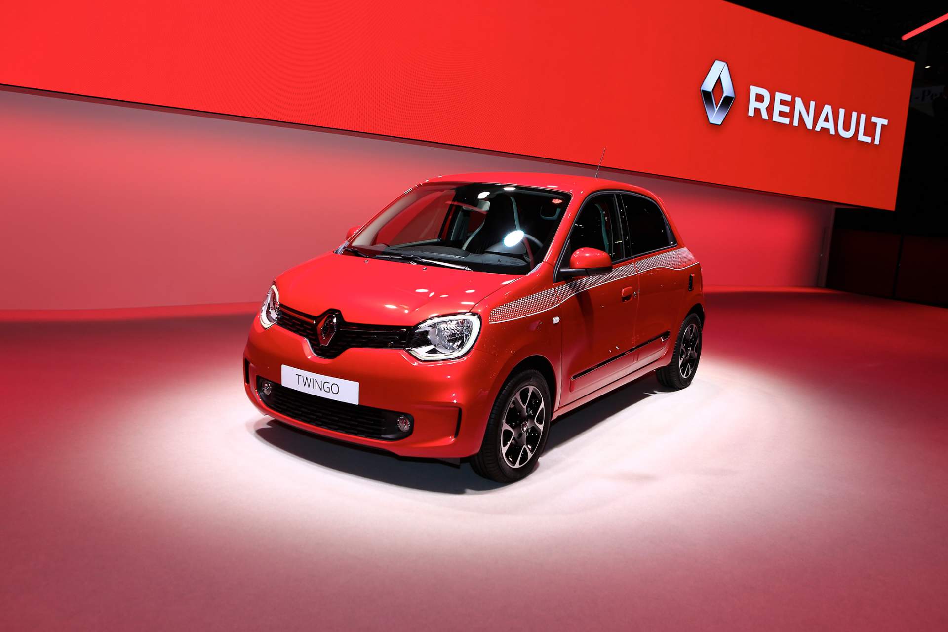 89 Renault Twingo Gets Subtle Facelift, New 1.0L Engine For 2019MY (Live Pics)