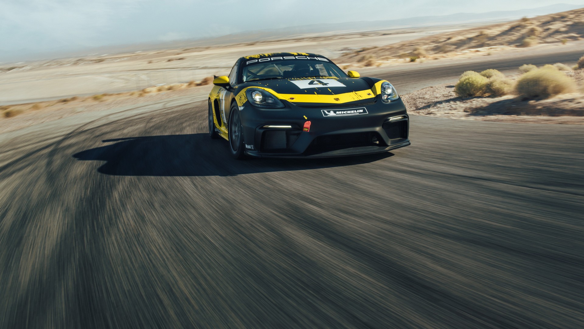 Porsche 718 Cayman GT4 Clubsport-12 Porsche 718 Cayman GT4 Clubsport Debuts With More Power, Natural Fiber Components