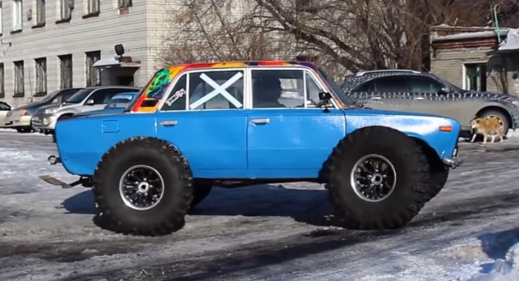  Fit An Ancient Lada With 38-Inch Wheels? Yep, That’ll Be Great!