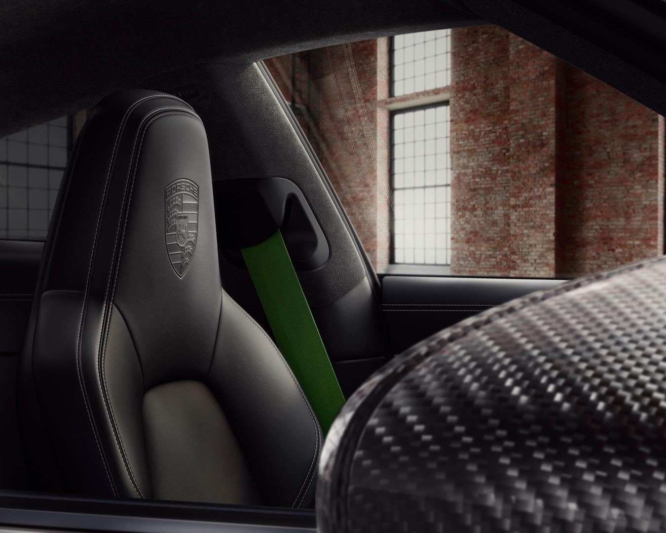 Porsche 911 992 by Porsche Exclusive 4 Porsche Exclusive Injects New 911 With More Style And Carbon Roof