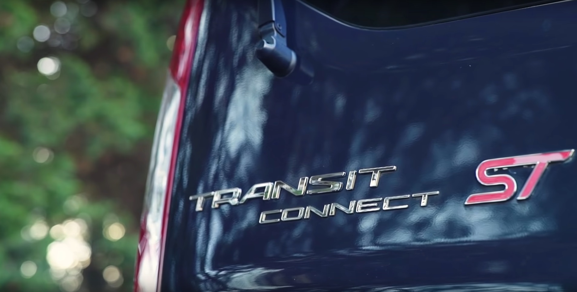 ford transit connect focus st engine 2 Focus RS-Powered Ford Transit Is Our Kind Of Van