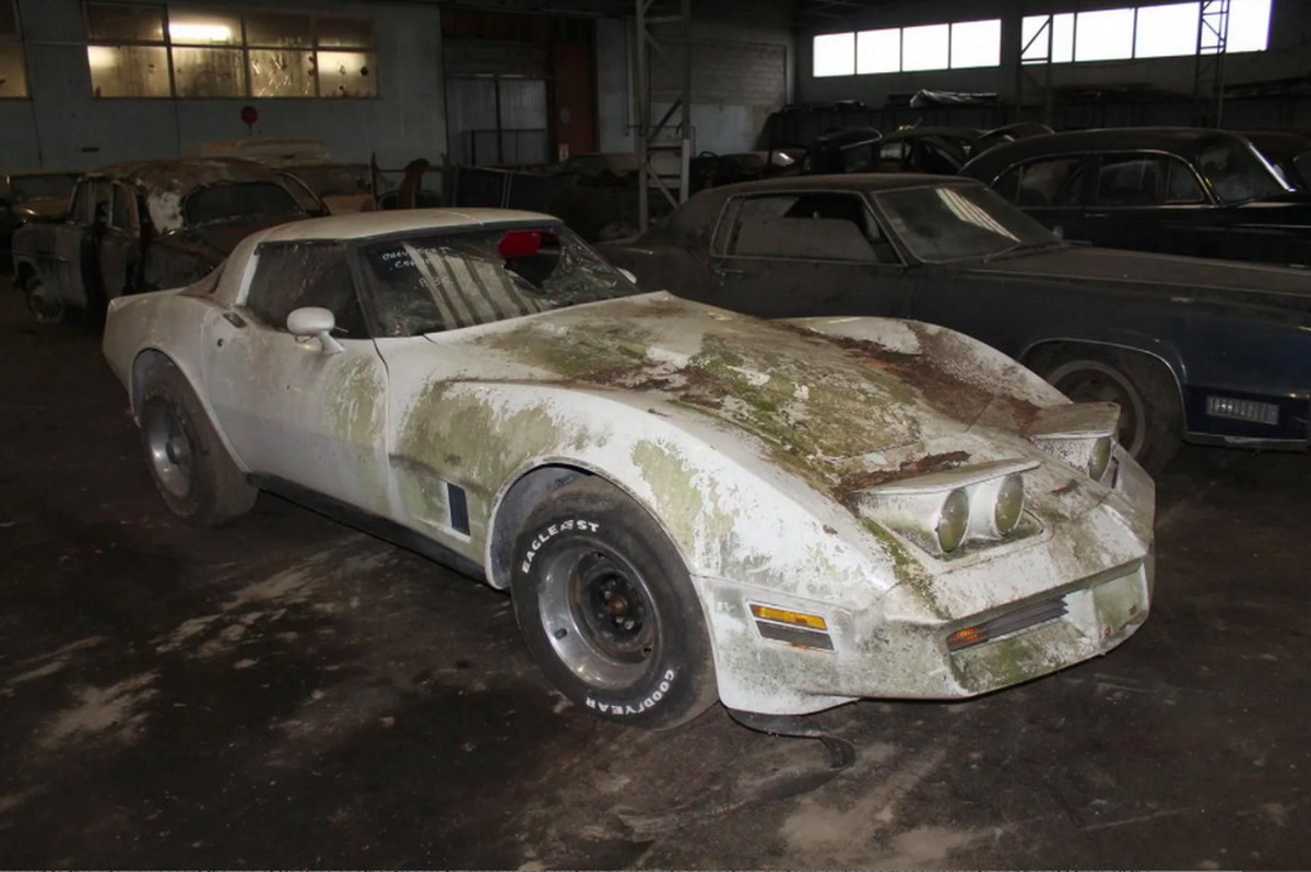 Barn-Find-France-04 Staggering Barn-Find Discovery With Over 80 Legendary And Classic Cars