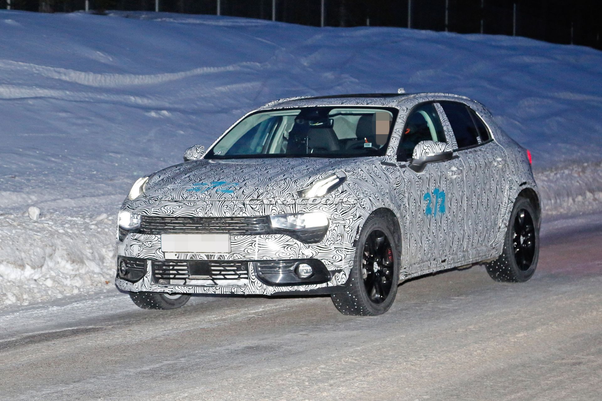 Lynk-And-Co-04-Spy-Shots-1 Lynk & Co 04 Hatchback Wants To Make A Splash In The Golf Class