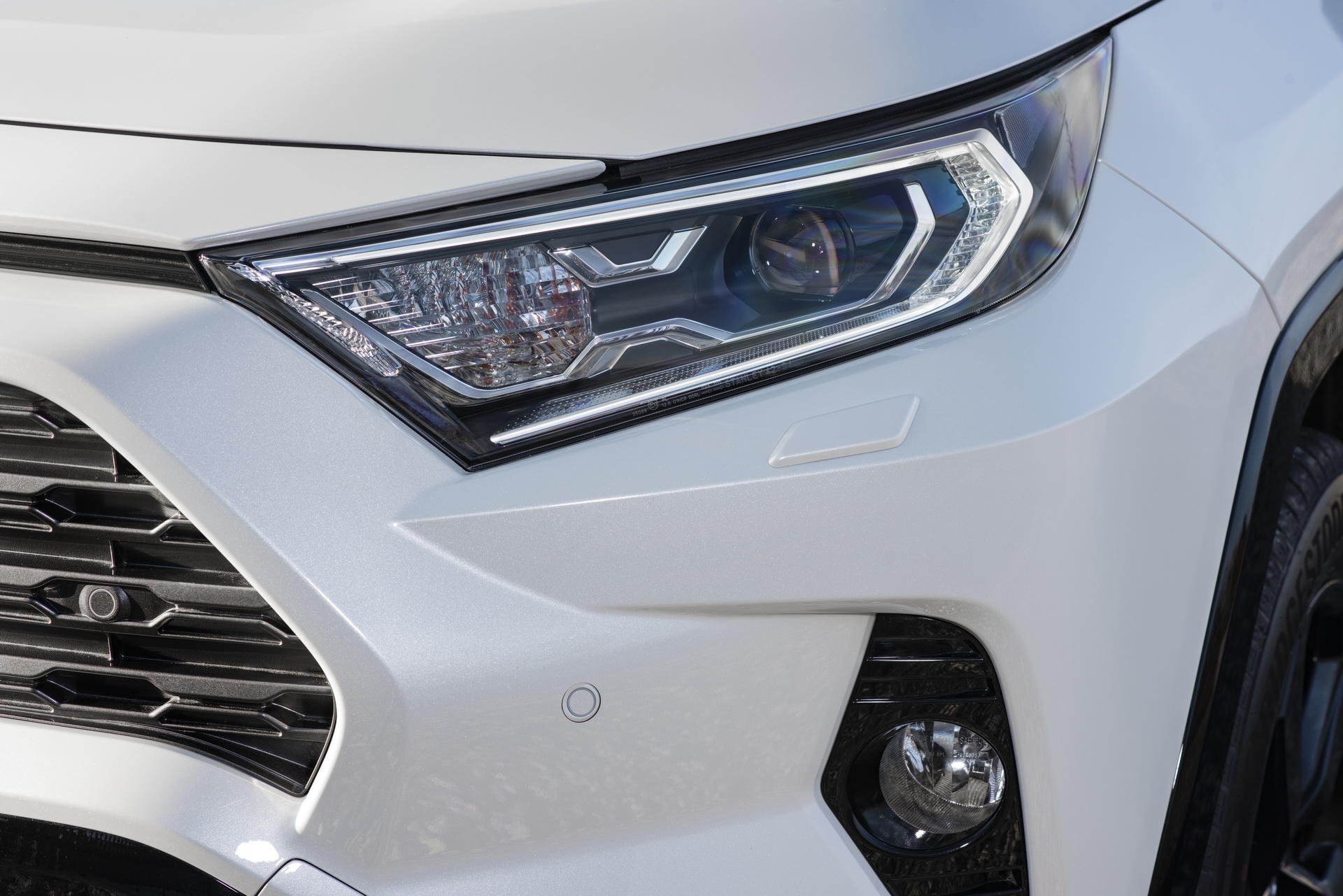 2019-Toyota-RAV4-Hybrid-48 Toyota Details Euro-Spec 2019 RAV4 Hybrid In Massive New Gallery