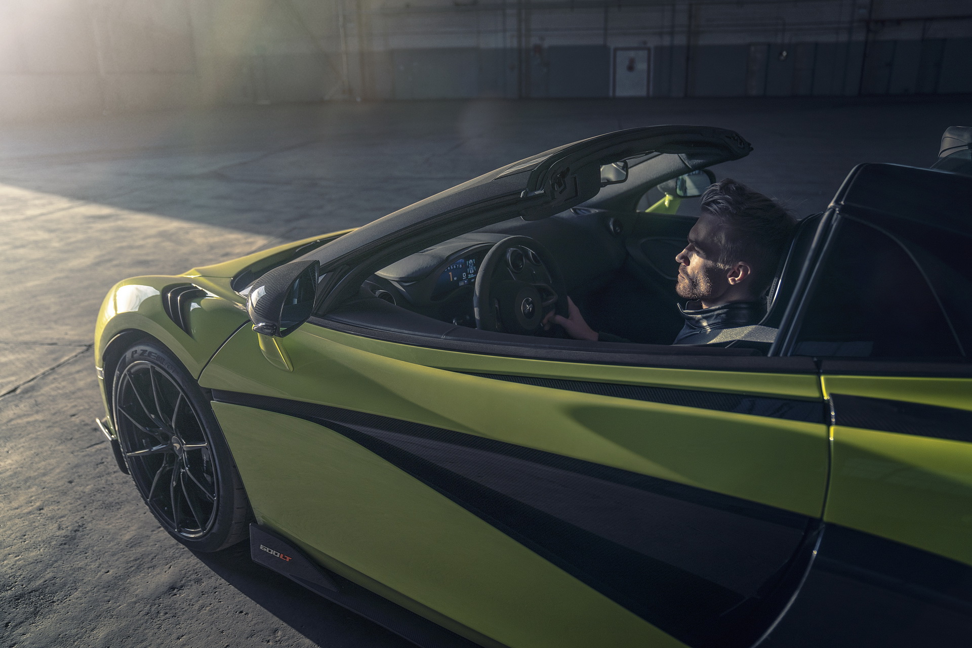 mclaren 600lt spider unveiled 18 McLaren 600LT Spider Unveiled With 201 MPH Top Speed, Priced From $256,500