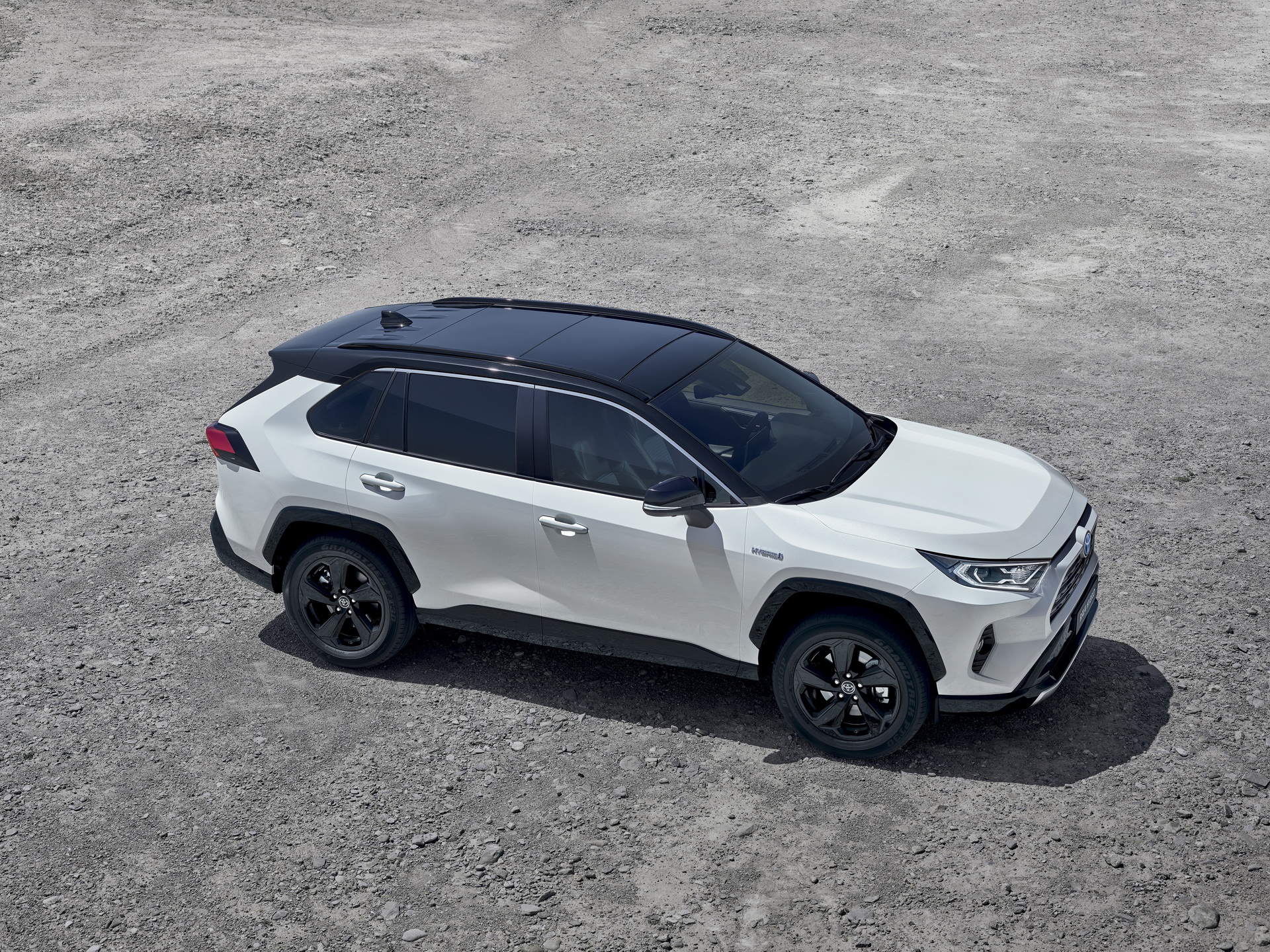 2019-Toyota-RAV4-Hybrid-148 Toyota Details Euro-Spec 2019 RAV4 Hybrid In Massive New Gallery