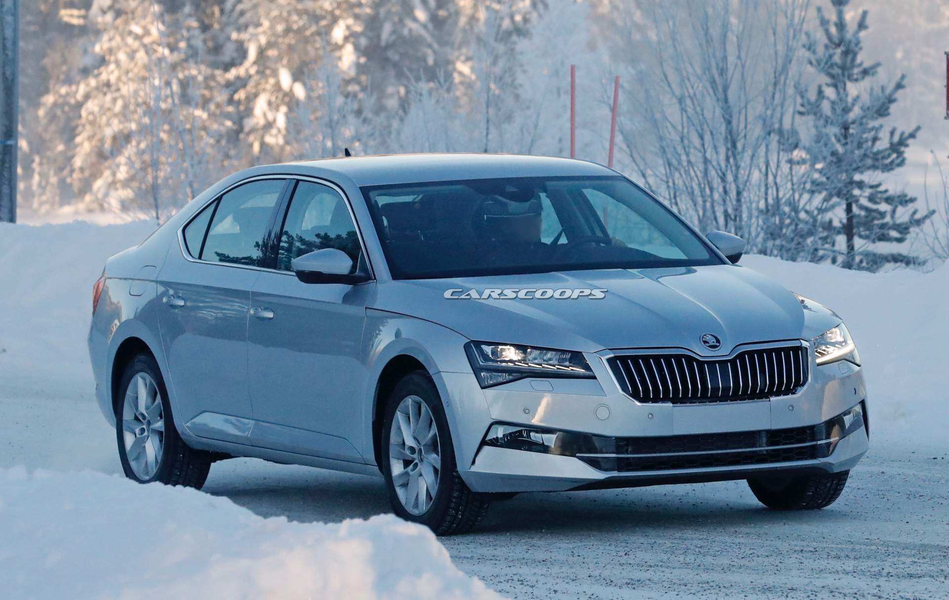 2019 Skoda Superb facelift spy shots 3 2019 Skoda Superb Practically Undisguised As It Inches Closer To Debut