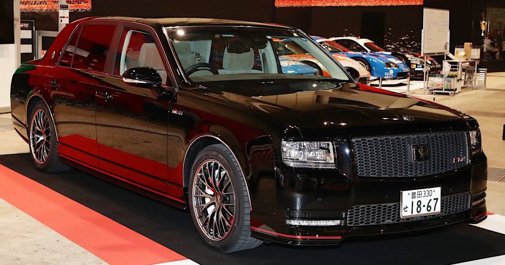  There’s Also A Black Toyota Century GRMN – And It’s Even Cooler