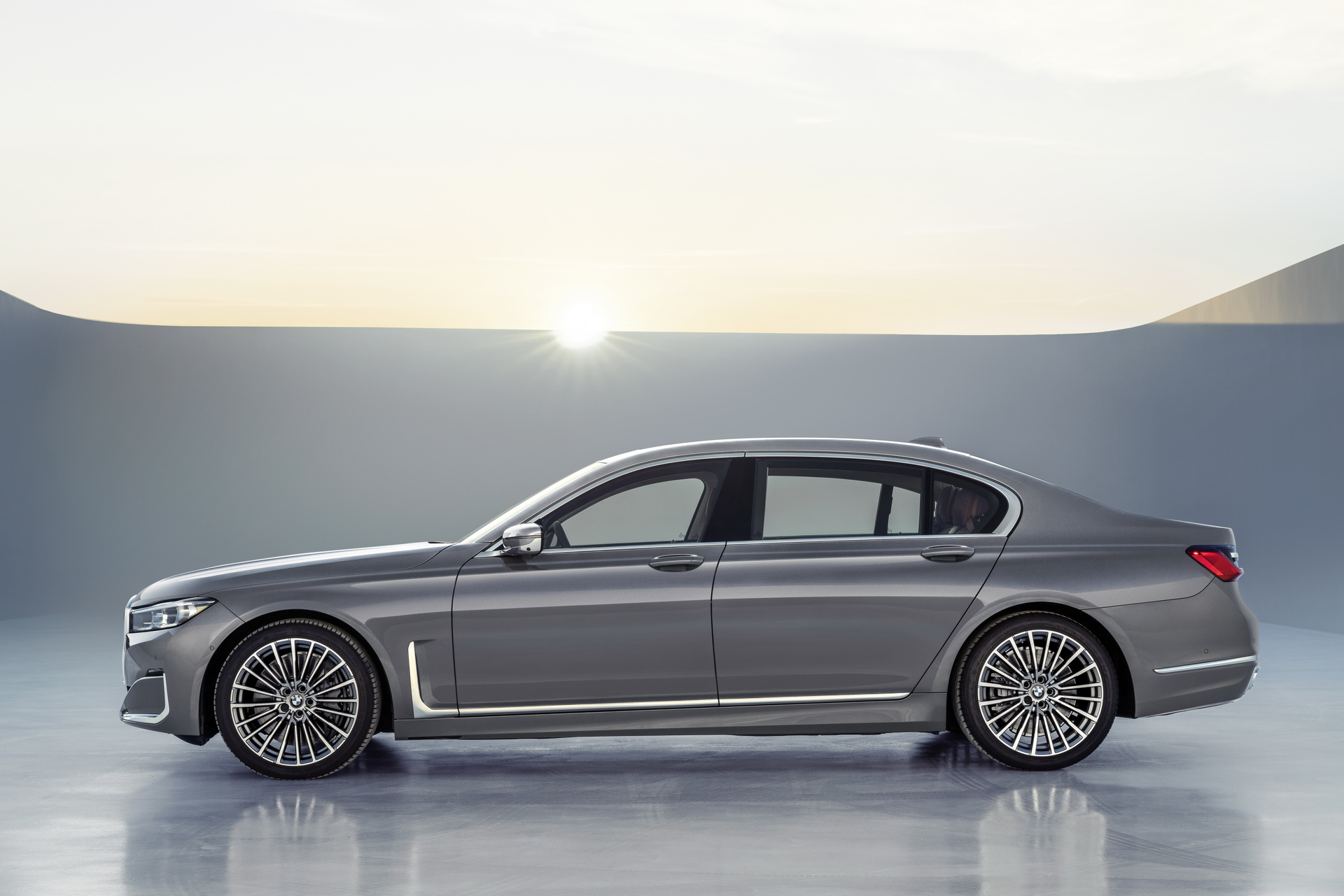 2019-BMW-7-Series-59 2020 BMW 7-Series Flagship Sedan Goes Official With Bold Update