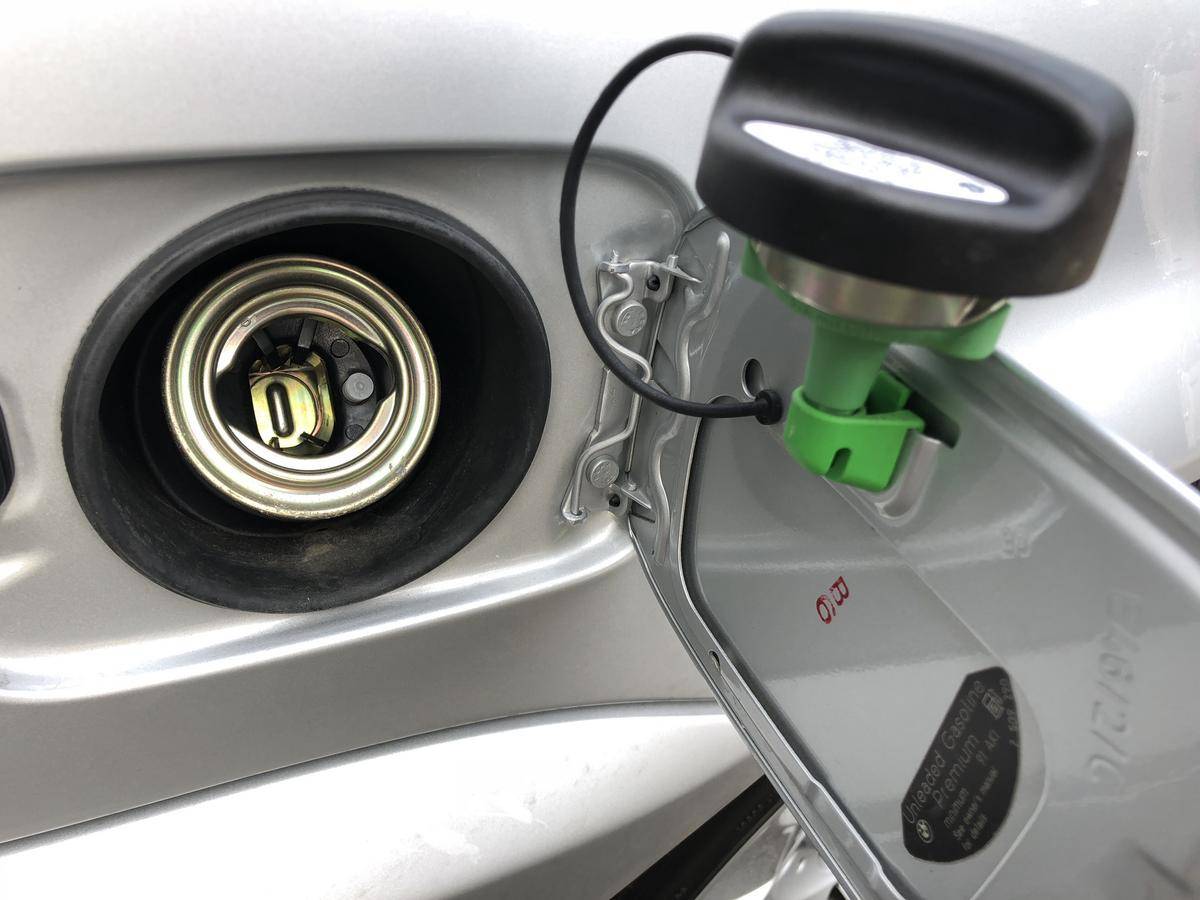 2001 bmw 330ci 9 Want A Virtually Brand New E46? This 2001 BMW 330Ci Has Only 854 Miles