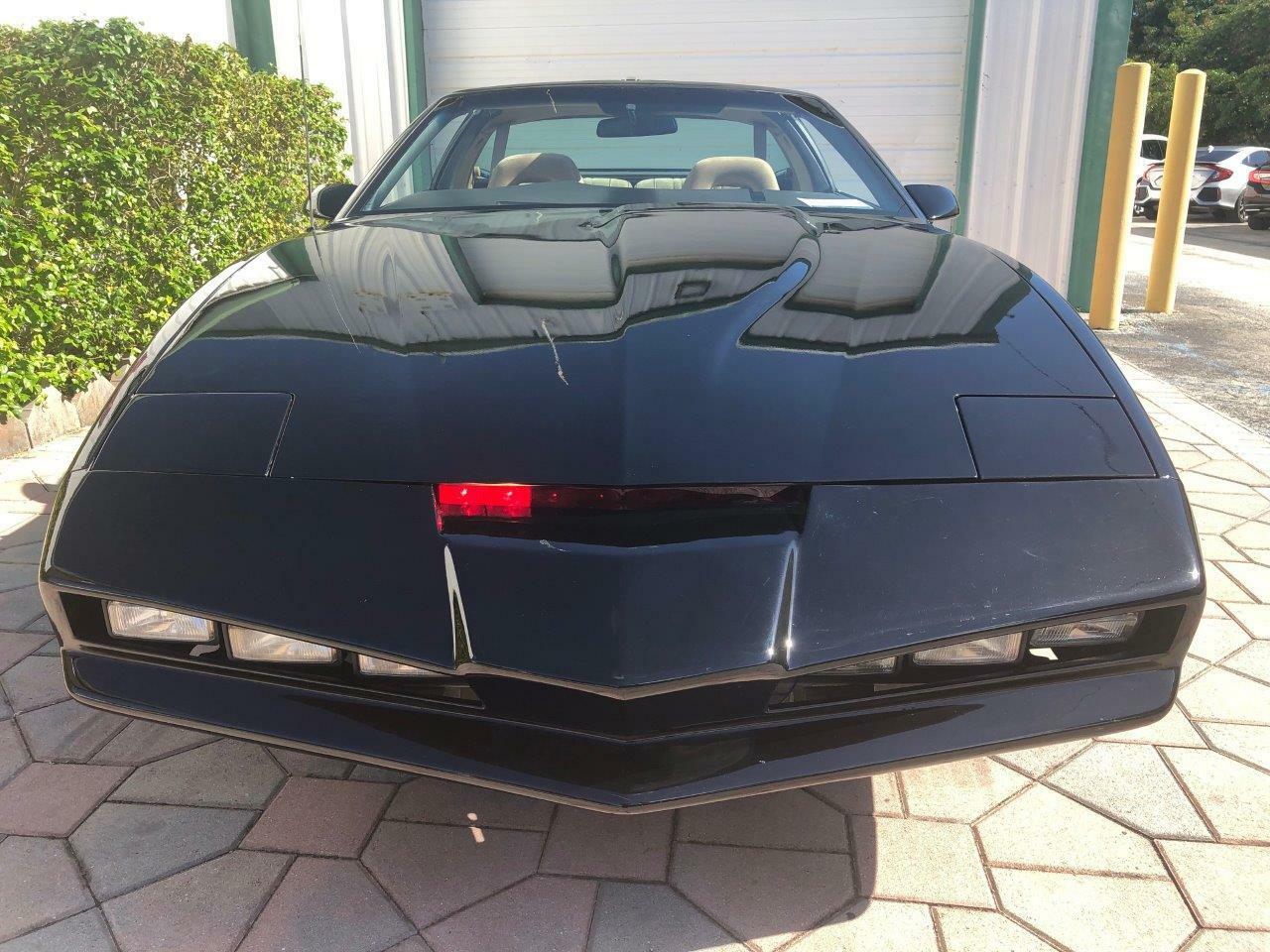 pontiac trans am kitt ebay 2 Hoff-Autographed 1983 KITT Replica Is Very Accurate, Costs $60K
