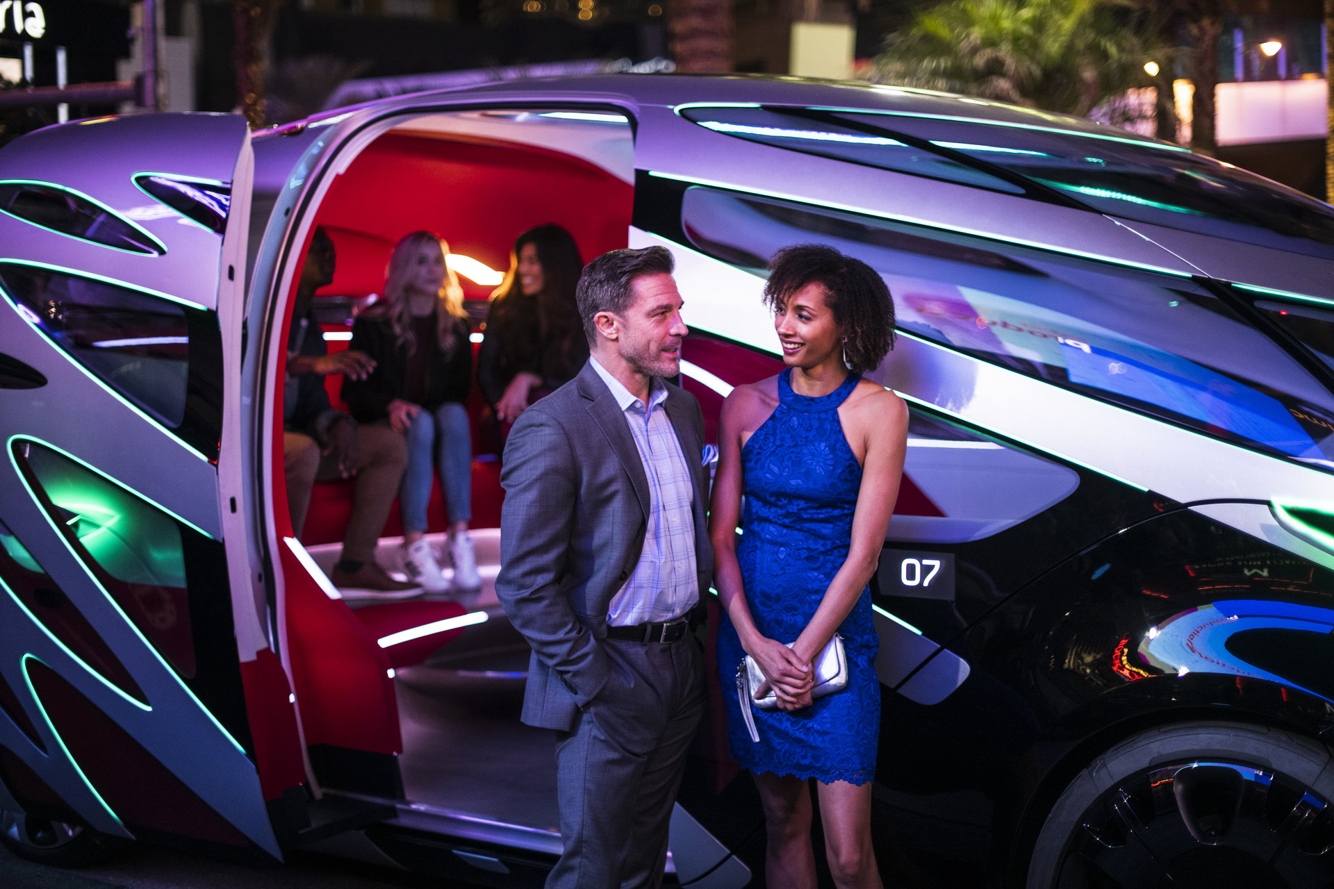 Mercedes Urbanite CES 33 Mercedes Maps Its Present (EQC) And Future (Urbanetic) At CES