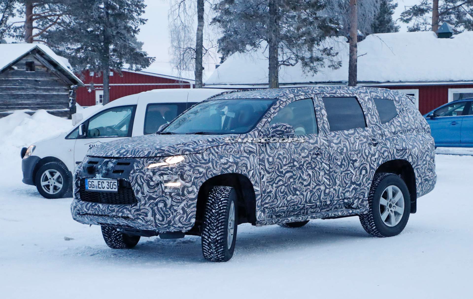 2020 Mitsubishi Pajero Sport facelift spy shots 15 2020 Mitsubishi Pajero Sport Shows Updated Face Ahead Of July 25 Reveal