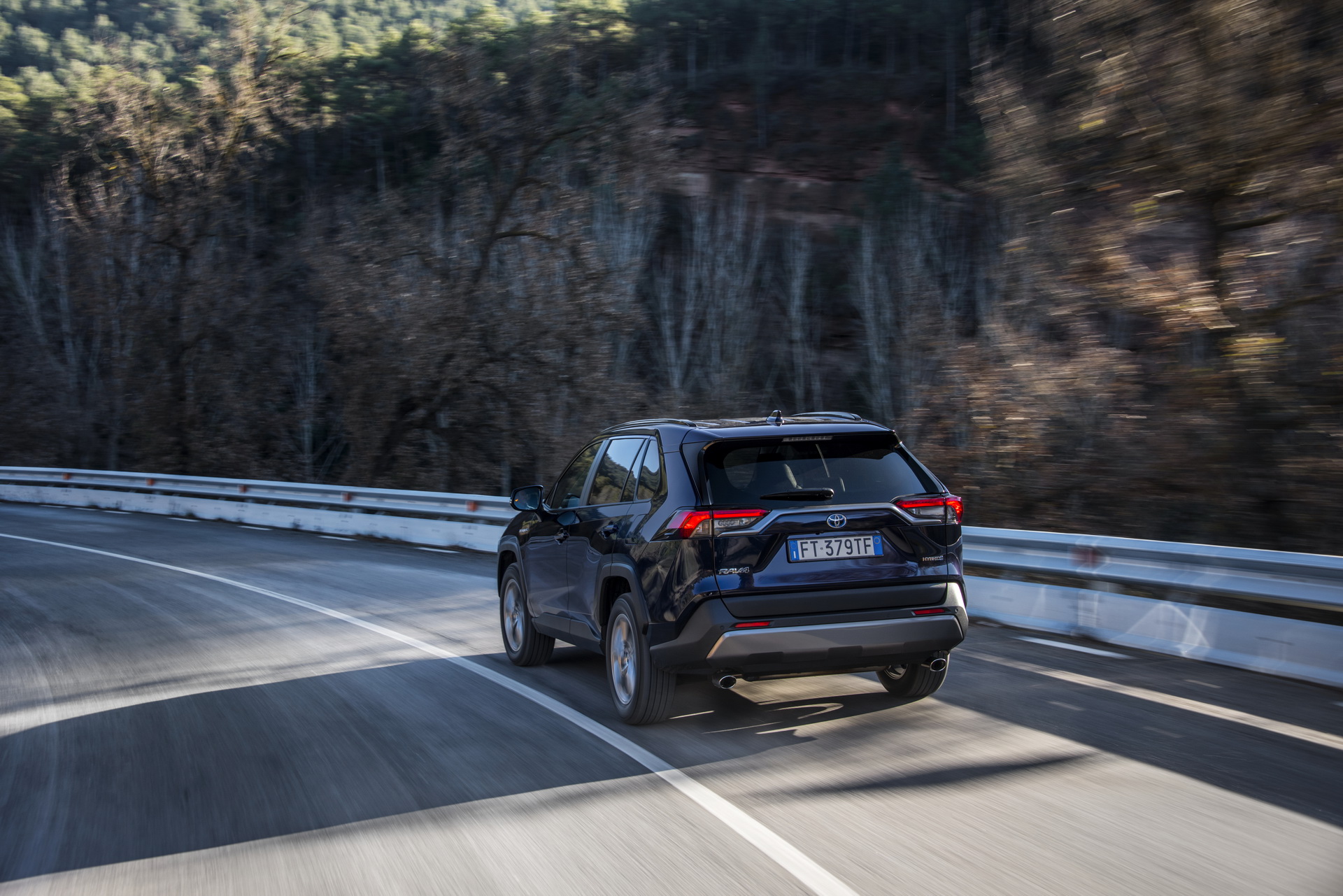 2019-Toyota-RAV4-Hybrid-19 Toyota Details Euro-Spec 2019 RAV4 Hybrid In Massive New Gallery