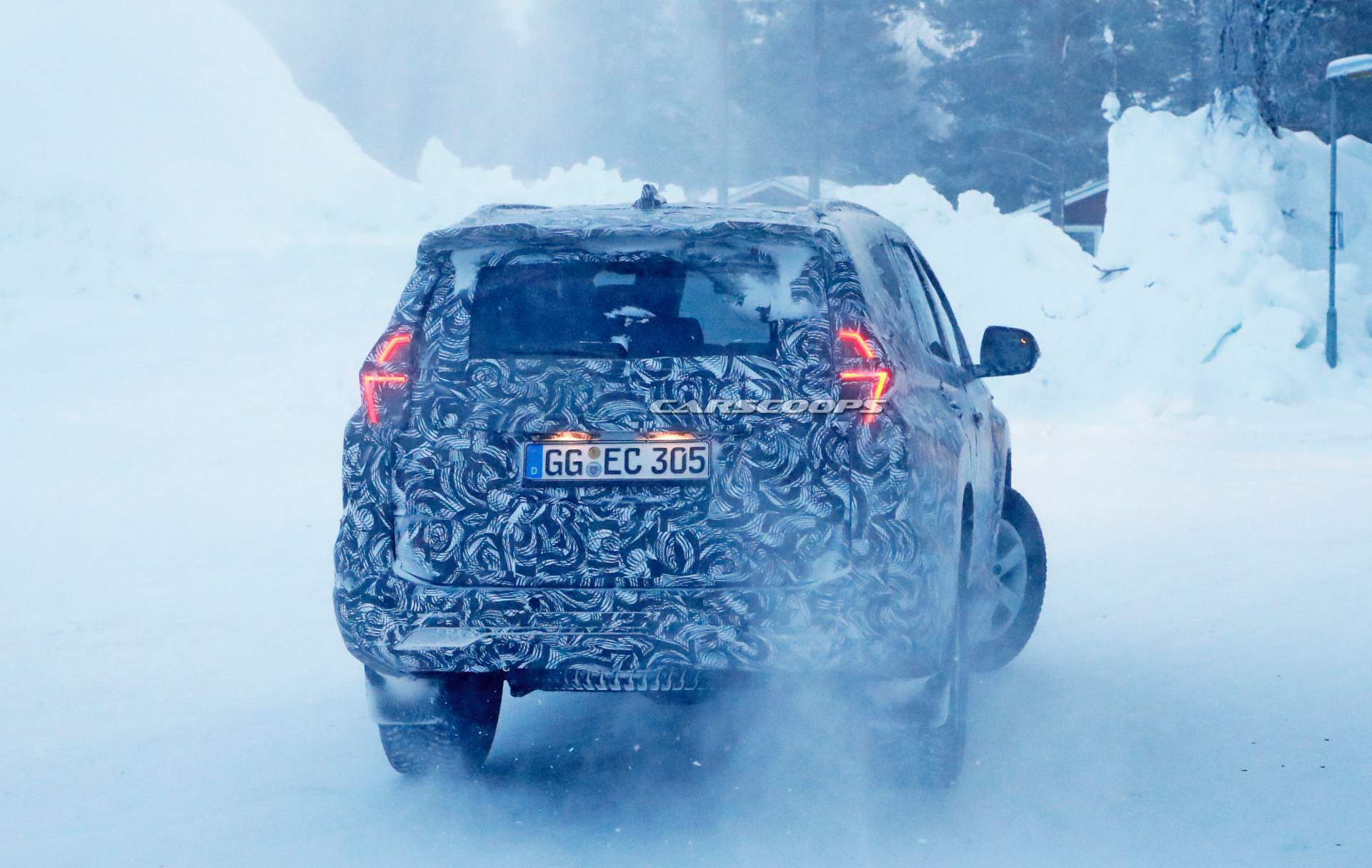 2020 Mitsubishi Pajero Sport facelift spy shots 25 2020 Mitsubishi Pajero Sport Shows Updated Face Ahead Of July 25 Reveal