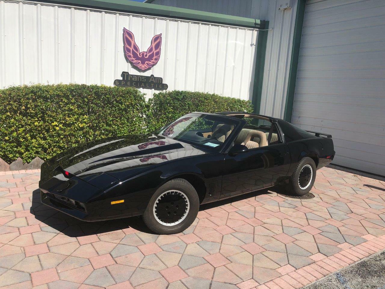 pontiac trans am kitt ebay 3 Hoff-Autographed 1983 KITT Replica Is Very Accurate, Costs $60K