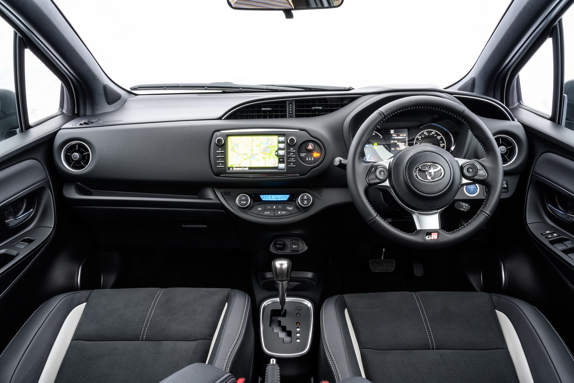 Toyota-Yaris-GR-Sport-20 2019 Toyota Yaris Arrives In The UK With New Y20 And GR Sport Models