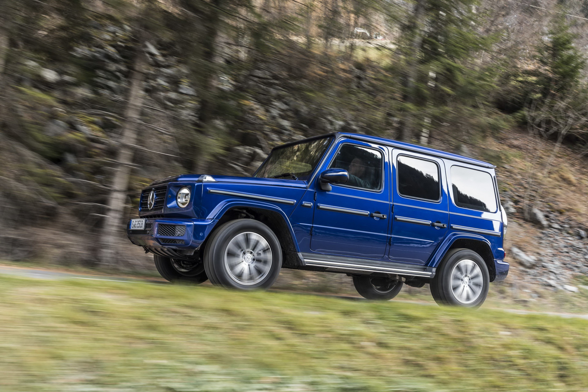 mercedes g350d uk pricing specs 2 New 2019 Mercedes-Benz G350d Costs A Whopping £94,000 In The UK