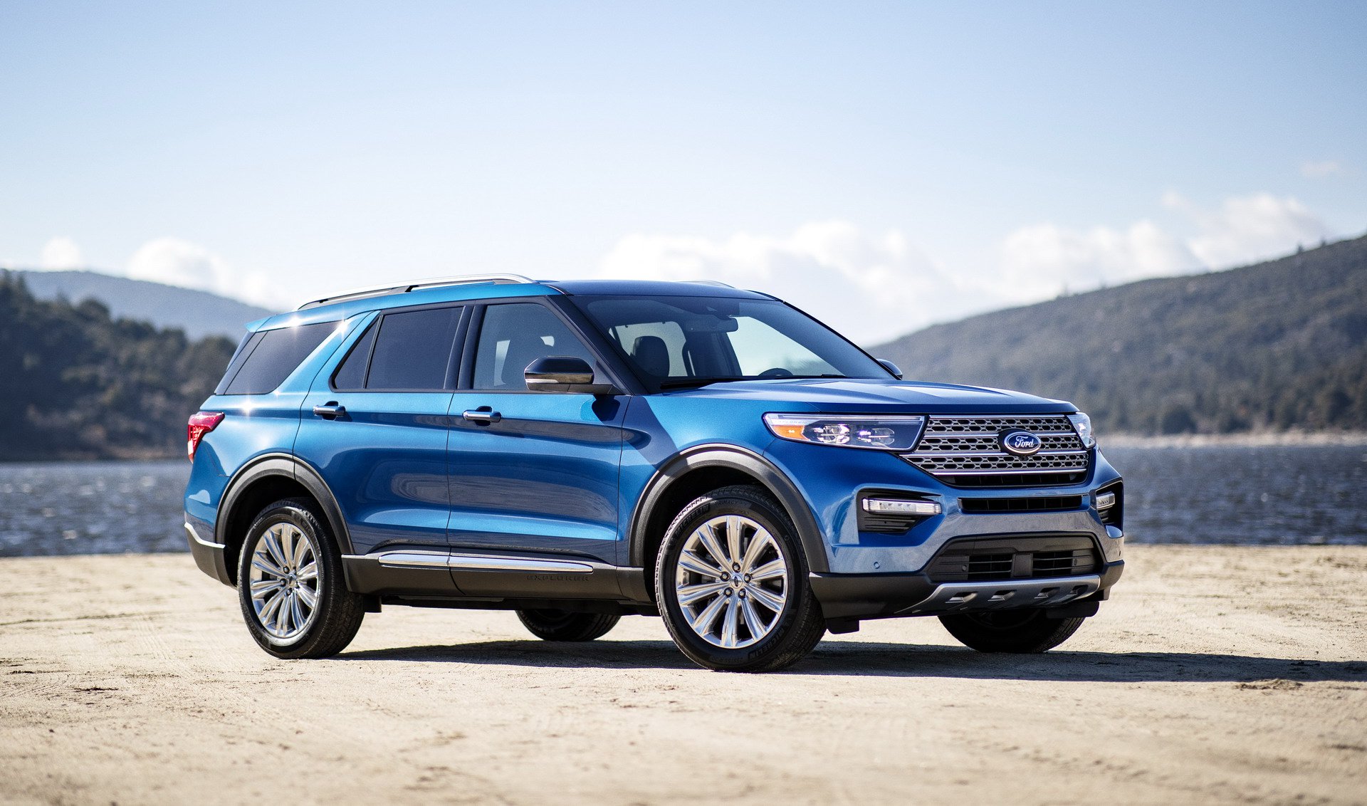2020 ford explorer hybrid naias 5 2020 Ford Explorer Goes Hybrid With 318 HP And Over 500 Mile Range