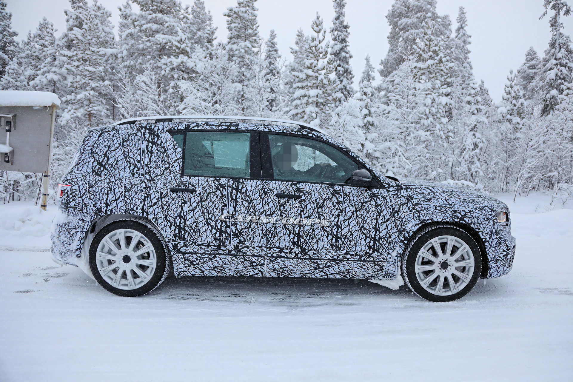 2020-Mercedes-AMG-GLB-35-10 2020 Mercedes AMG GLB 35 Packs 302 HP In Its Compact Boxy Body