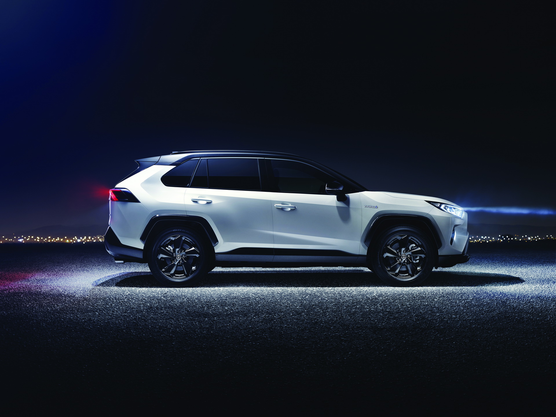 2019-Toyota-RAV4-Hybrid-174 Toyota Details Euro-Spec 2019 RAV4 Hybrid In Massive New Gallery