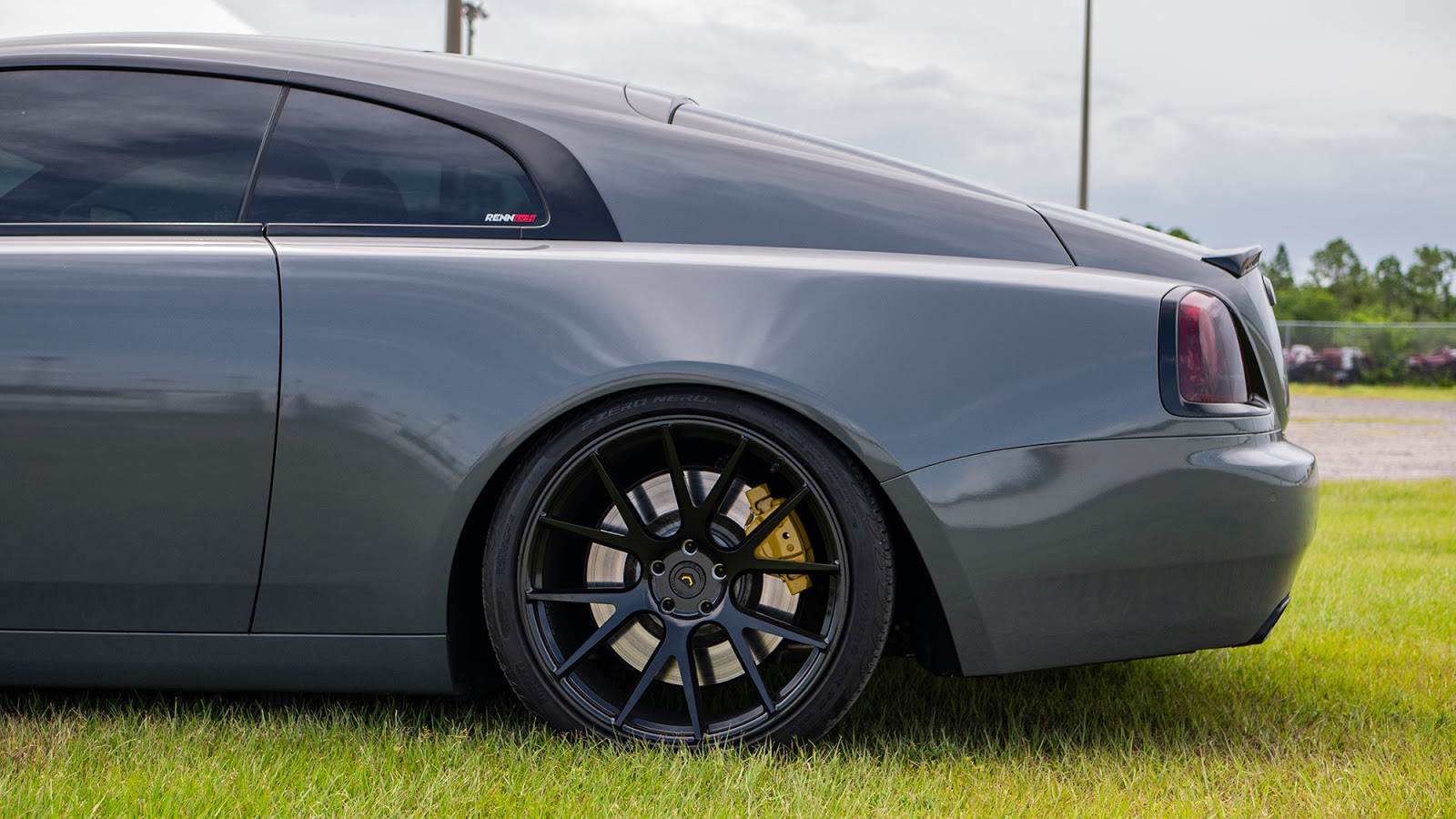 rolls-royce wraith renntech tuning 2 Fancy A Stanced Rolls-Royce Wraith Or Dawn? Renntech Has A Solution