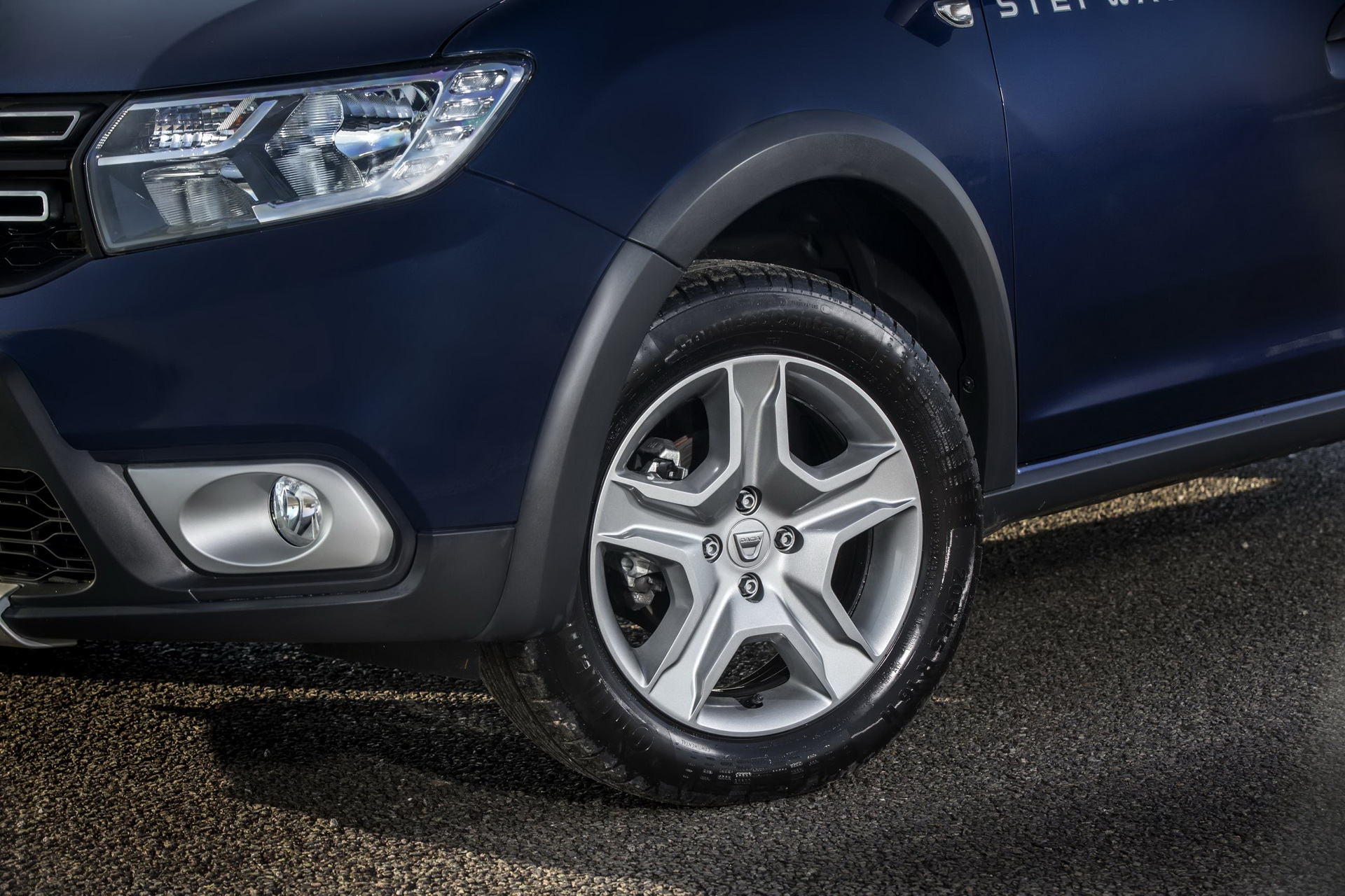 dacia sandero stepway gains new engines 7 Dacia Sandero Stepway Gains New SCe 75 Petrol And Blue dCi 95 Diesel