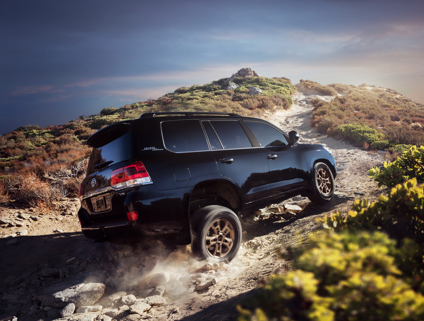 2020 toyota land cruiser 01 2020 Toyota Land Cruiser Heritage Edition Celebrates The 4×4’s Beginnings