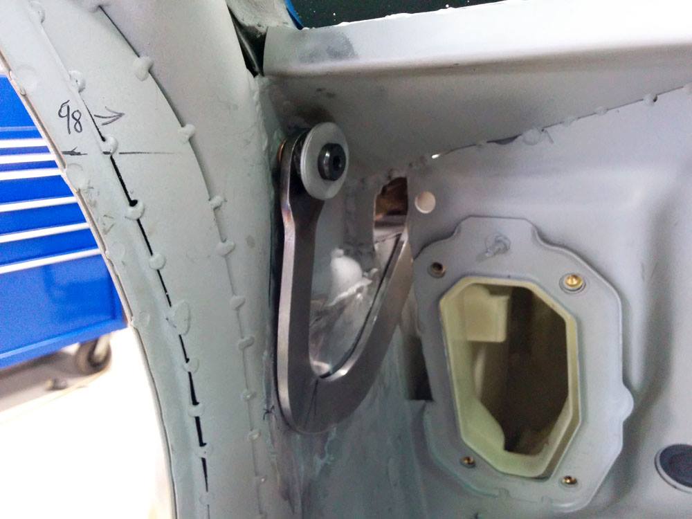 mercedes 190e c63 amg conversion 78 Tuner Transplants Classic Mercedes 190E 2.5 16 EVO Body On A Modern C63 AMG