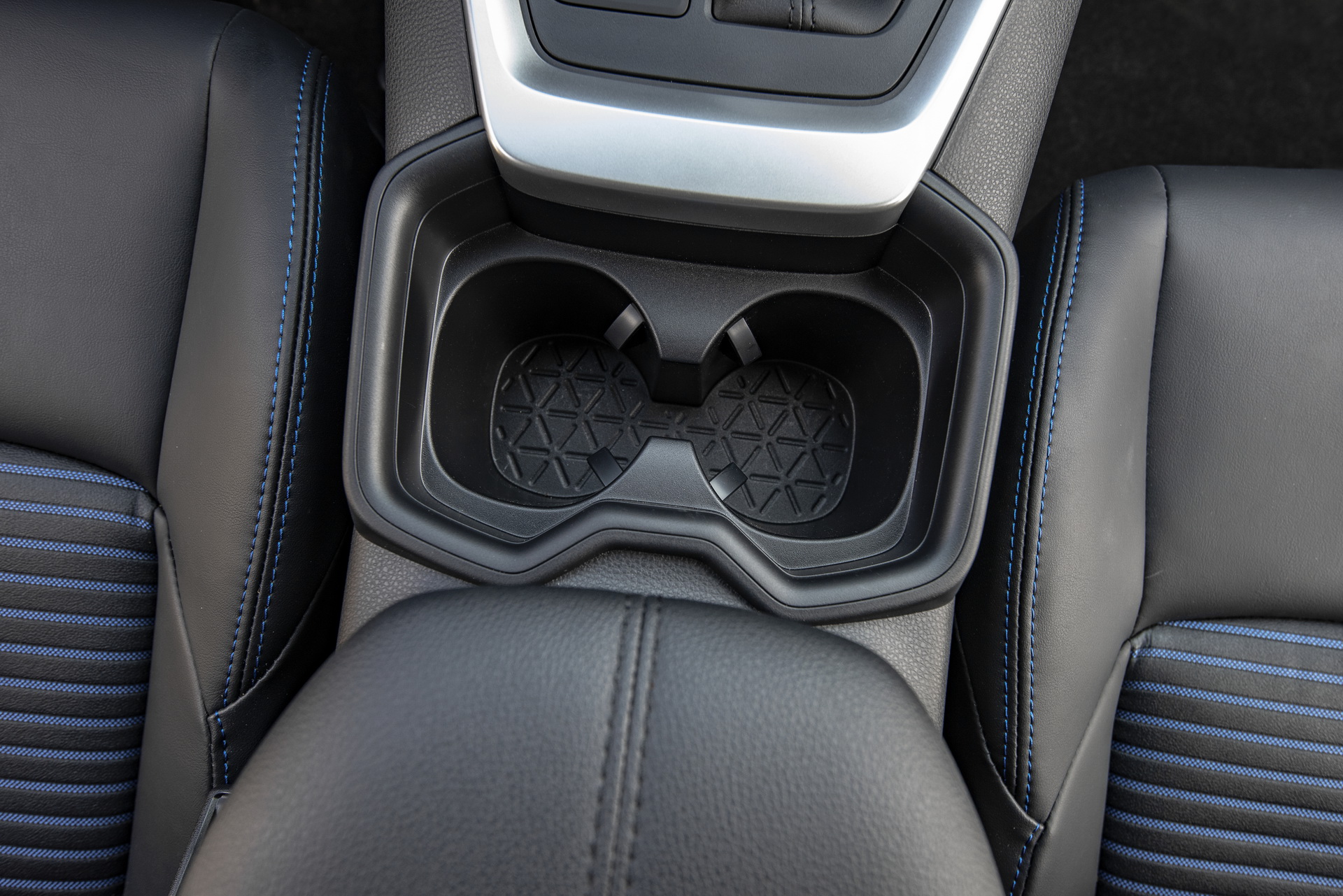 2019-Toyota-RAV4-Hybrid-72 Toyota Details Euro-Spec 2019 RAV4 Hybrid In Massive New Gallery