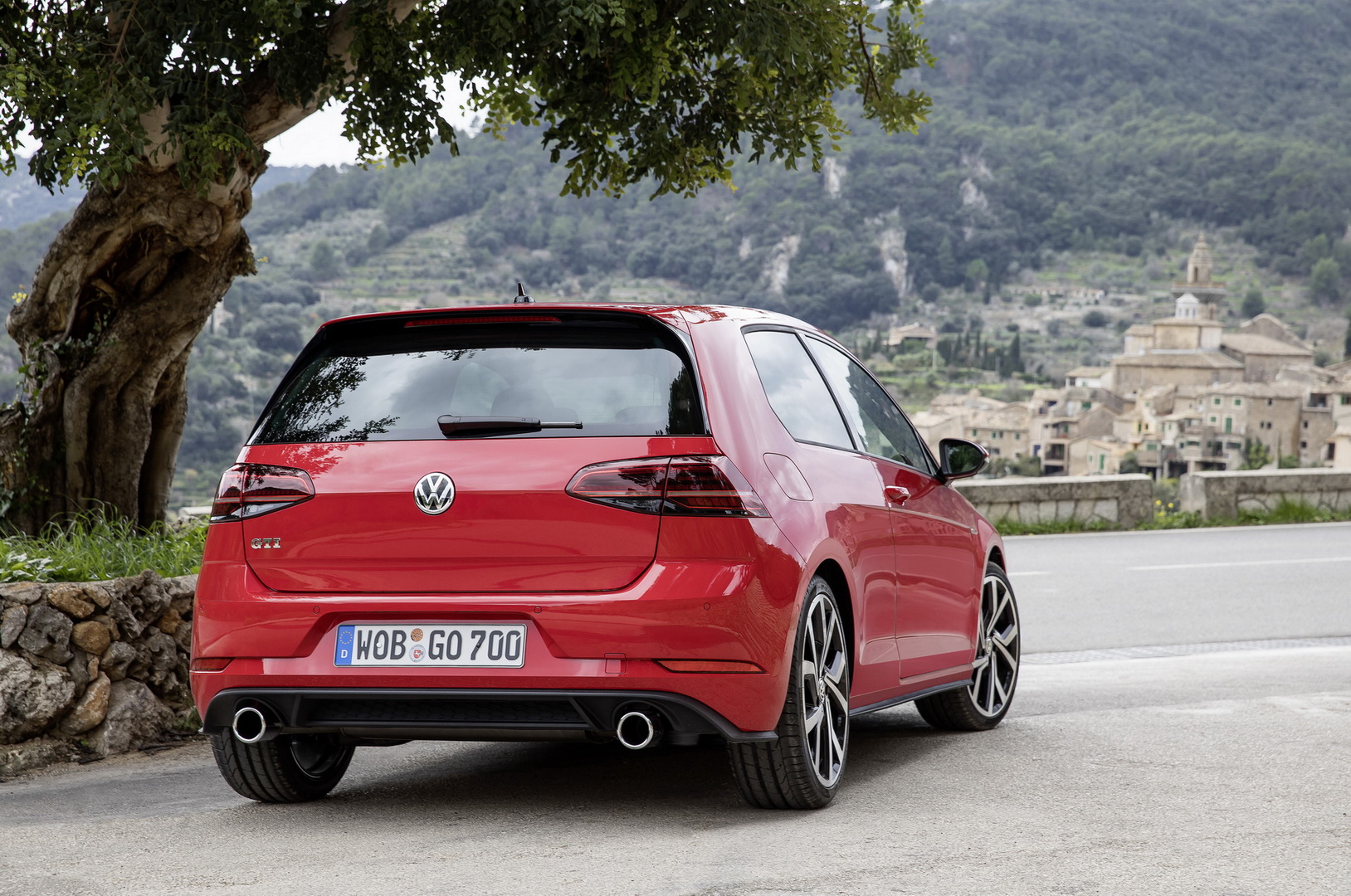2018 vw golf gti performance 5 Next VW Golf GTI To Have As Much Power As The Current Golf R?