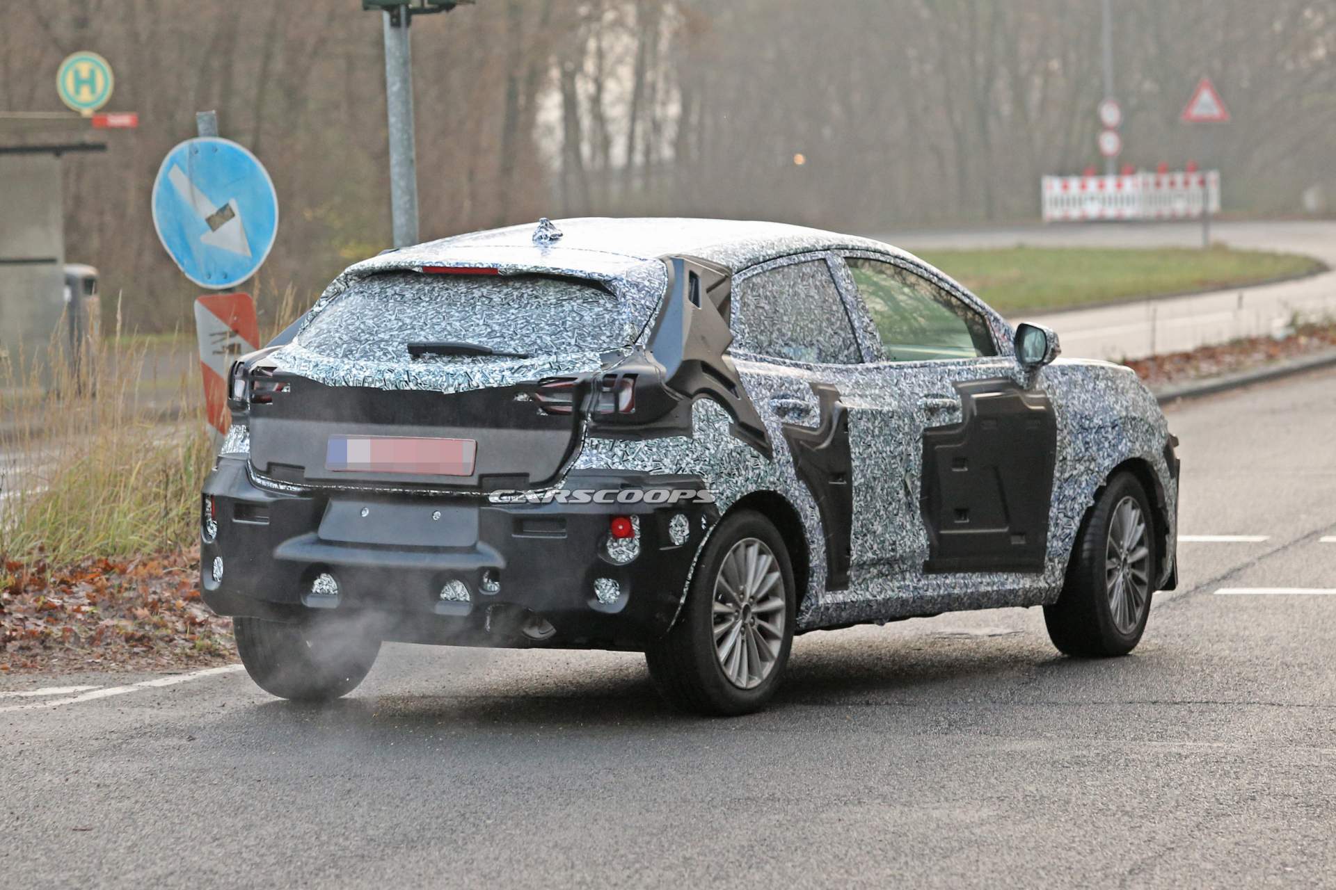 Ford Fiesta-based SUV prototype spy shots 14 New Ford Fiesta-Based SUV Will Replace EcoSport, Could Be Called Puma