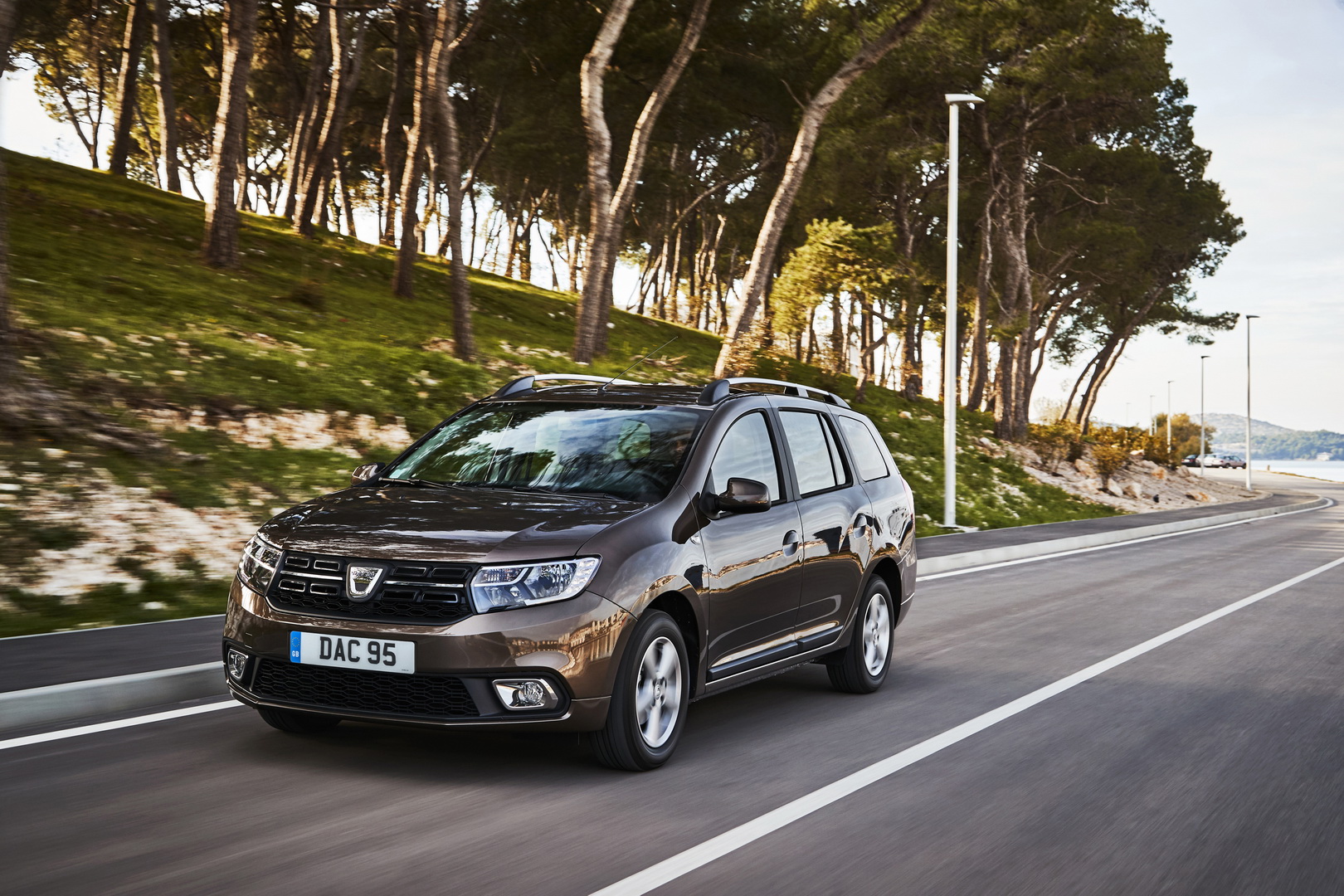 2019 dacia logan mcv 2 Dacia Sandero And Logan MCV Gain New Diesel Engine, Revised Trim Levels