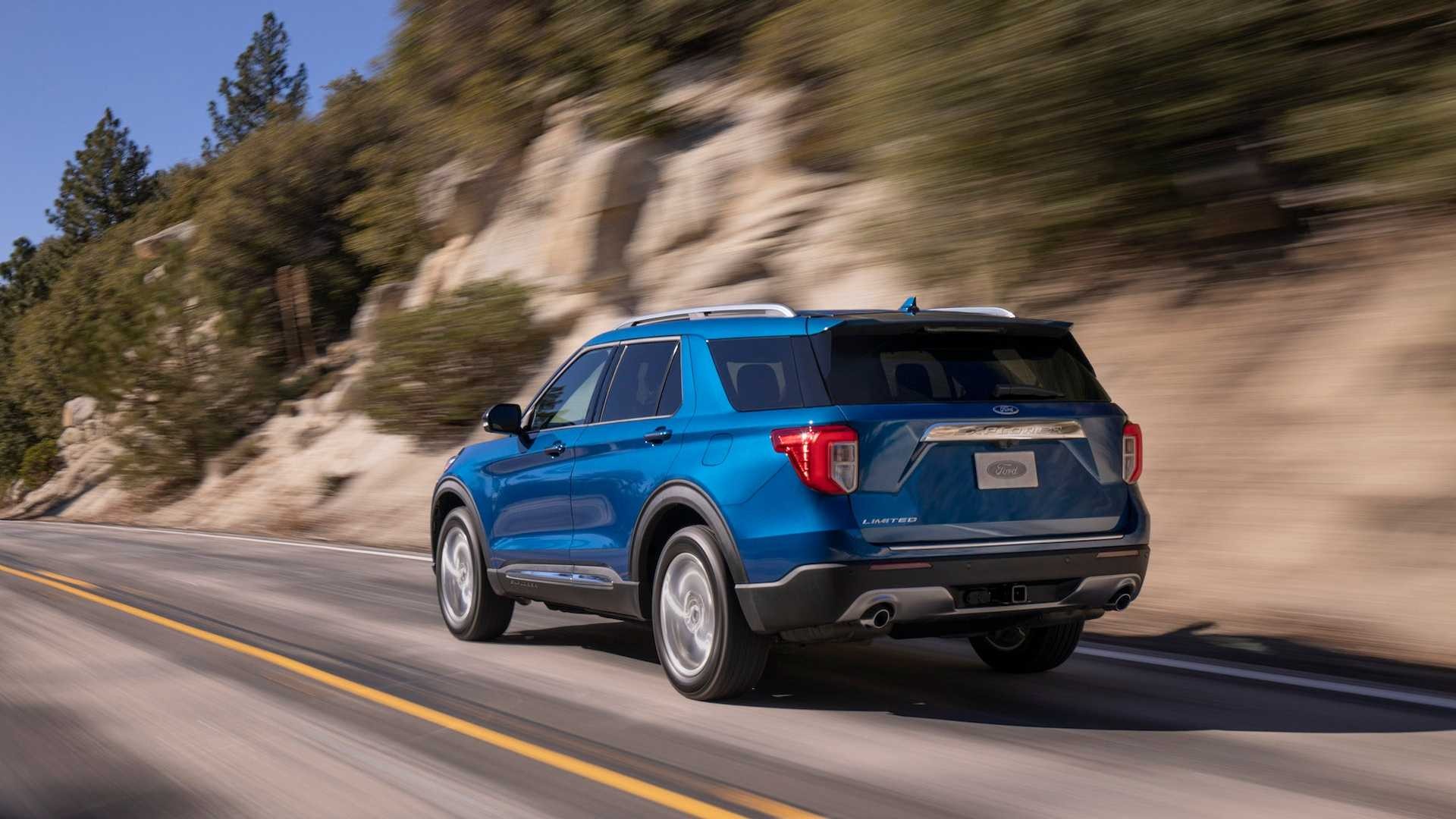2020-Ford-Explorer-11 See How The 2020 Kia Telluride Stacks Up To The Competition