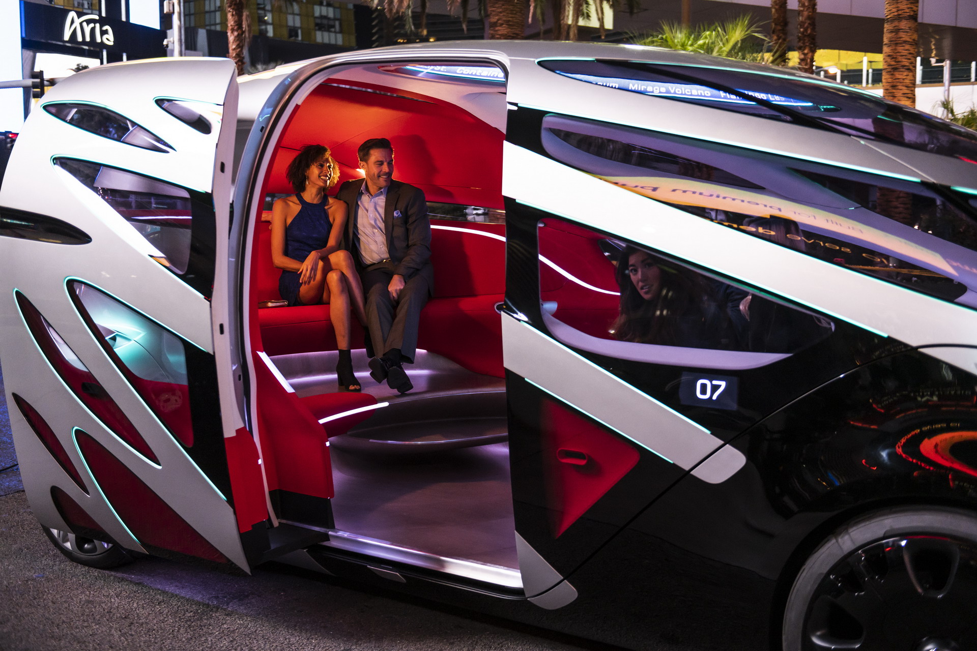 Mercedes Urbanite CES 31 Mercedes Maps Its Present (EQC) And Future (Urbanetic) At CES