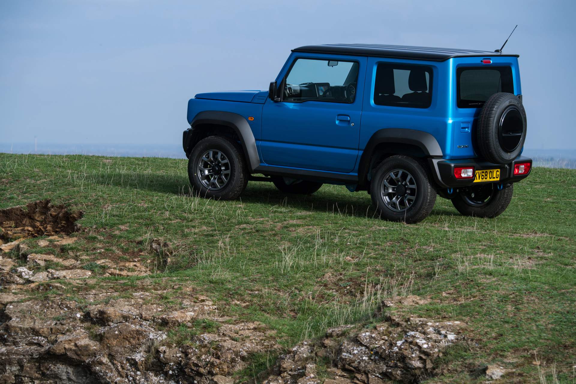 2019 Suzuki Jimny SZ5 UK-spec 15 New Suzuki Jimny Will Still Hold 61 Percent Of Its Value After Three Years