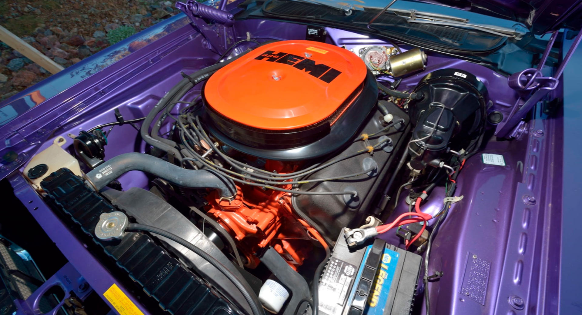 Dodge-Hemi-Challenger-Convertible-5 Rare Purple Dodge Hemi Challenger R/T Convertible Is For The True Pony Car Collector