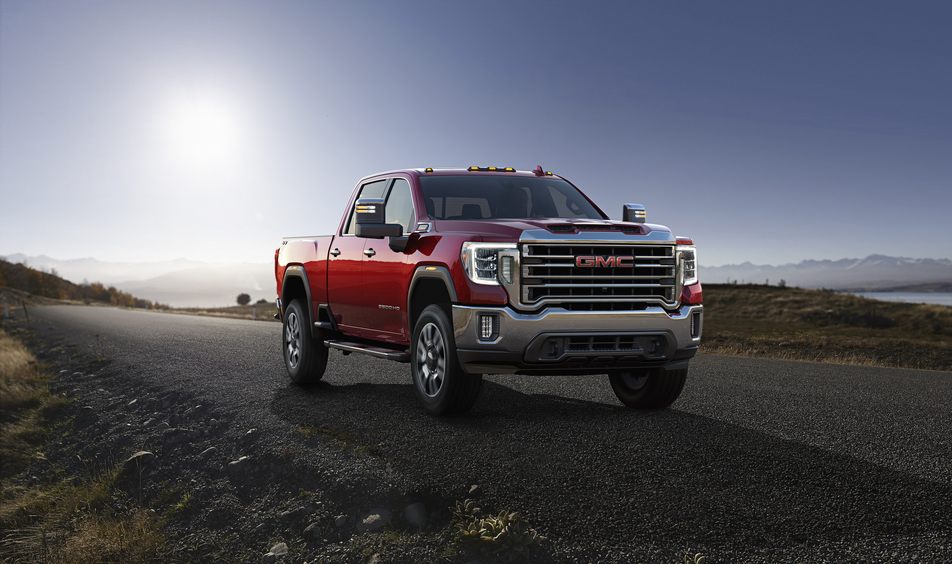 2020 GMC Sierra 500HD 29 2020 GMC Sierra HD Has Brains, Brawn And 15 Cameras That Let You See Through Its Trailer