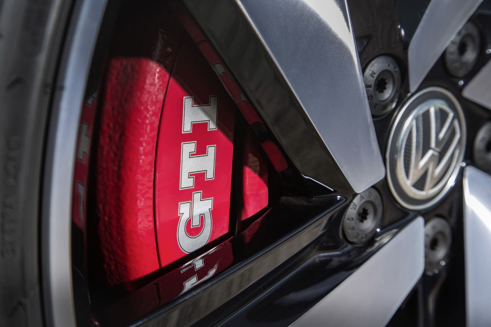 2018 vw golf gti performance 3 Next VW Golf GTI To Have As Much Power As The Current Golf R?