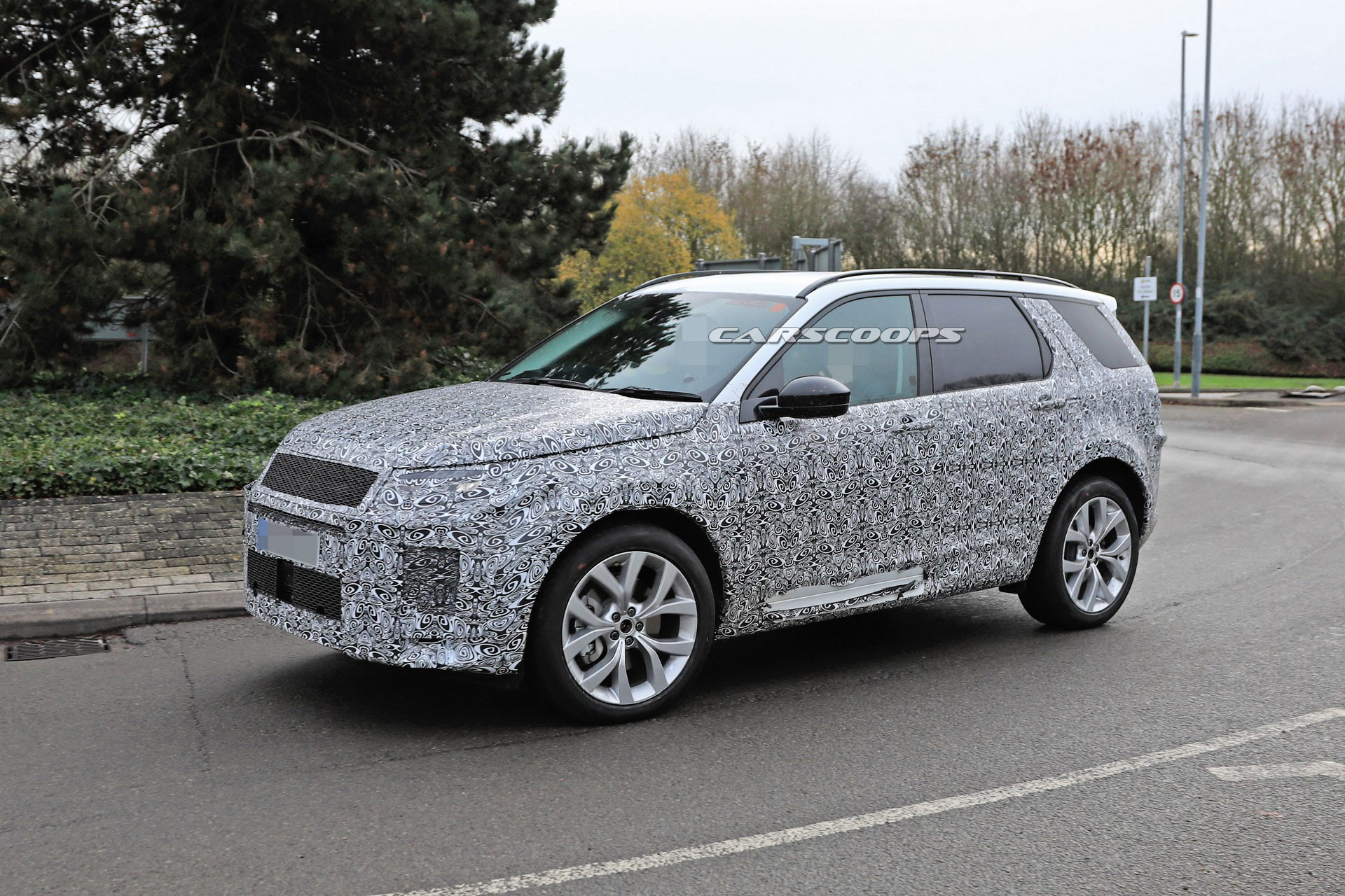 Land Rover Discovery Sport-22 2020 Land Rover Discovery Sport Hides Significant Changes Under Its Skin